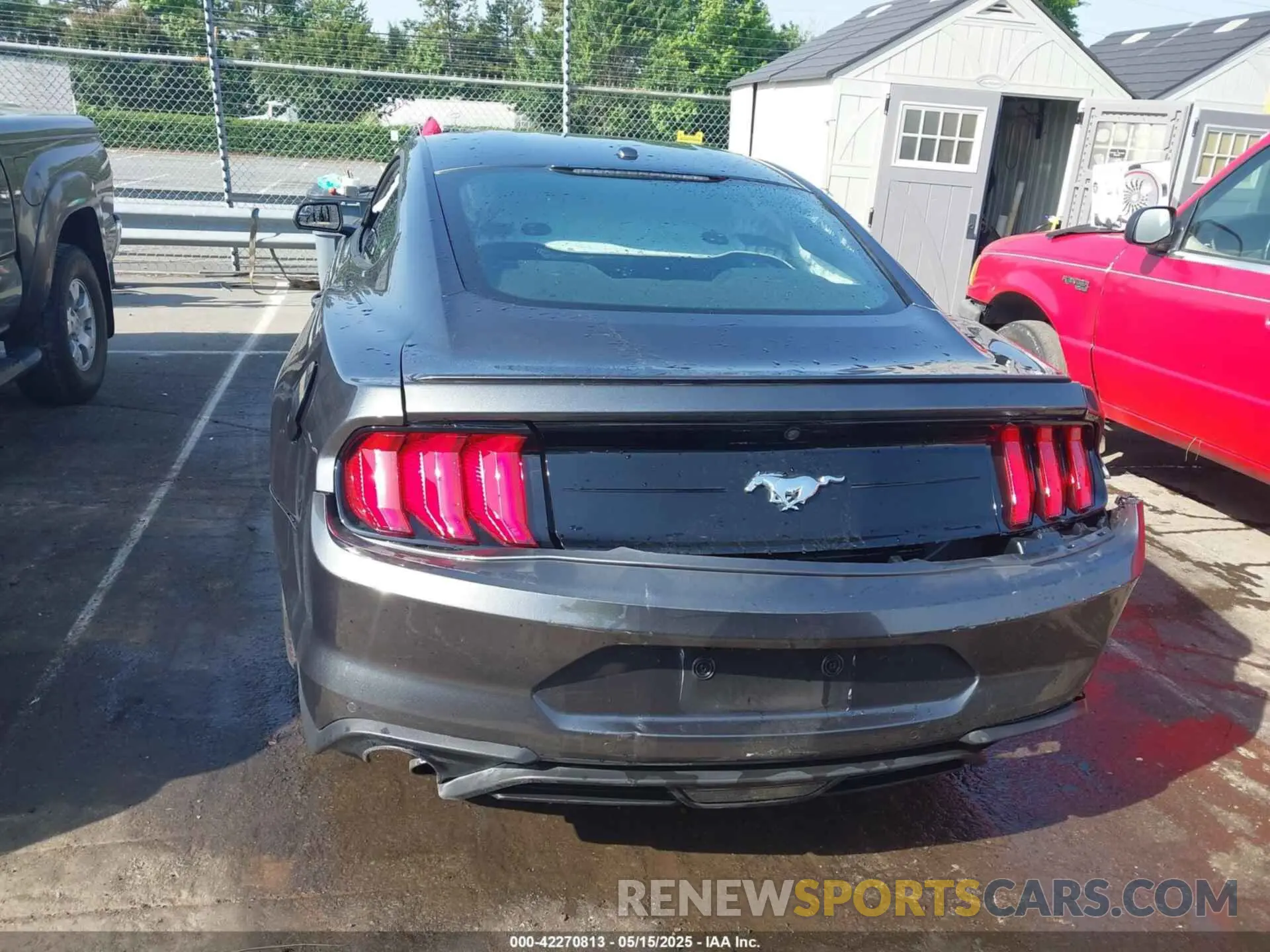 16 Photograph of a damaged car 1F86B8TH3K5173920 FORD MUSTANG 2019