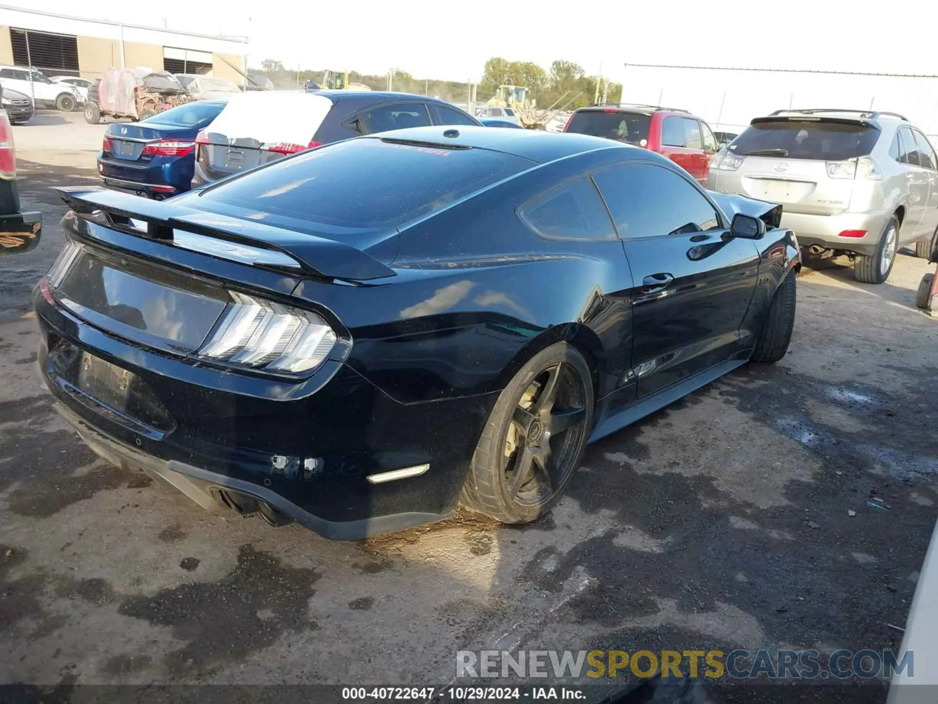 4 Photograph of a damaged car 1FA6P8CF0K5122857 FORD MUSTANG 2019
