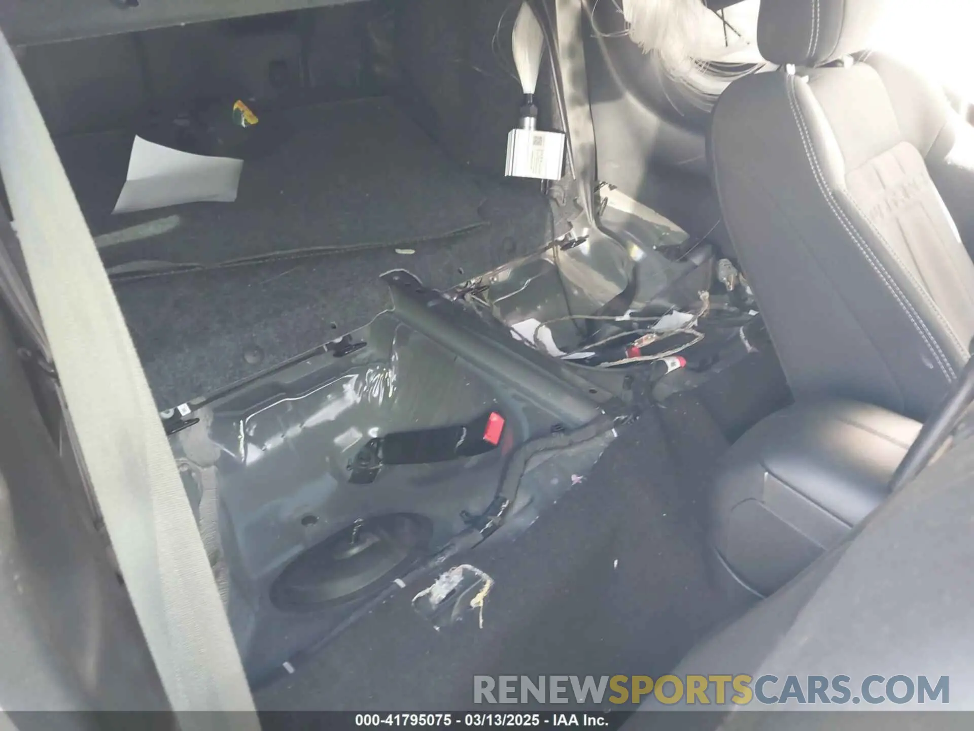 8 Photograph of a damaged car 1FA6P8CF0K5129940 FORD MUSTANG 2019