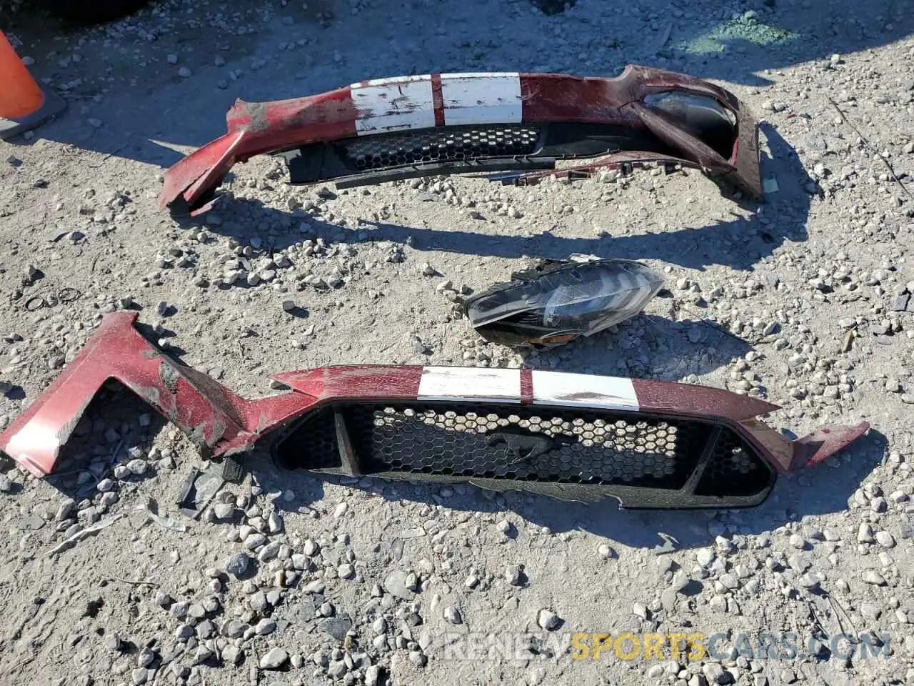 12 Photograph of a damaged car 1FA6P8CF0K5134040 FORD MUSTANG 2019