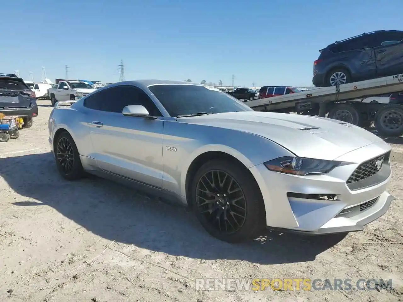 4 Photograph of a damaged car 1FA6P8CF0K5182704 FORD MUSTANG 2019