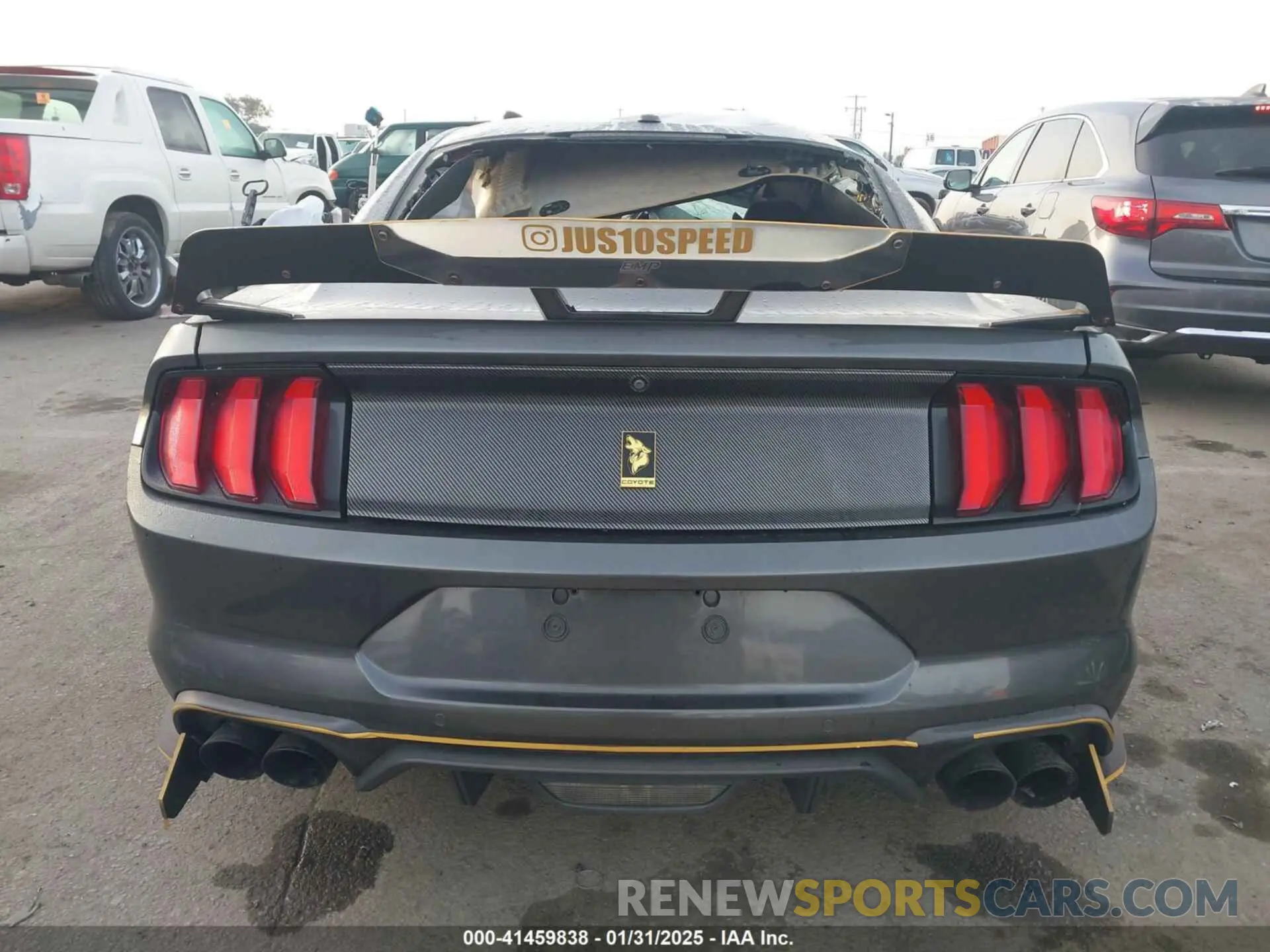 16 Photograph of a damaged car 1FA6P8CF1K5148108 FORD MUSTANG 2019