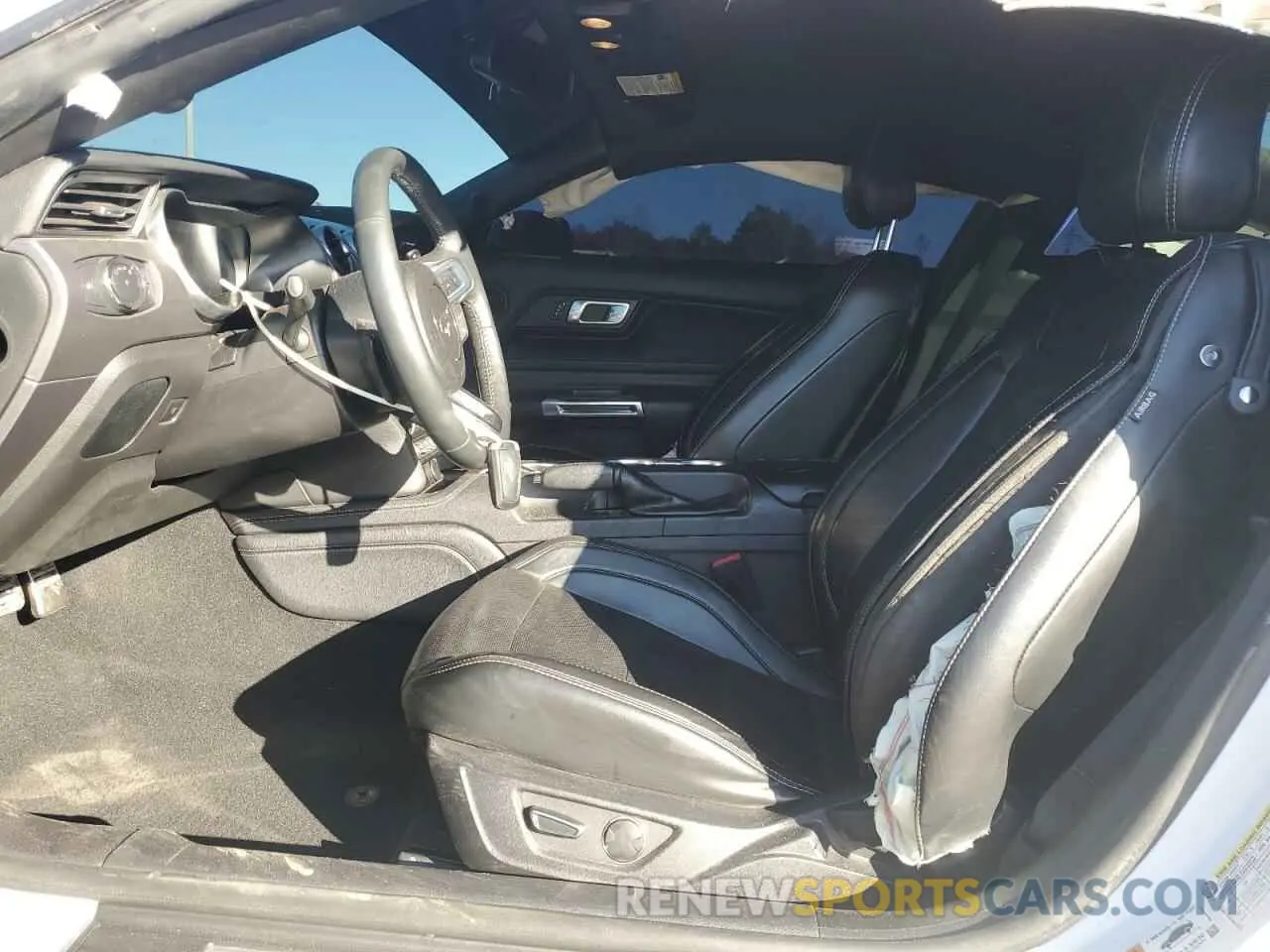 7 Photograph of a damaged car 1FA6P8CF1K5166740 FORD MUSTANG 2019