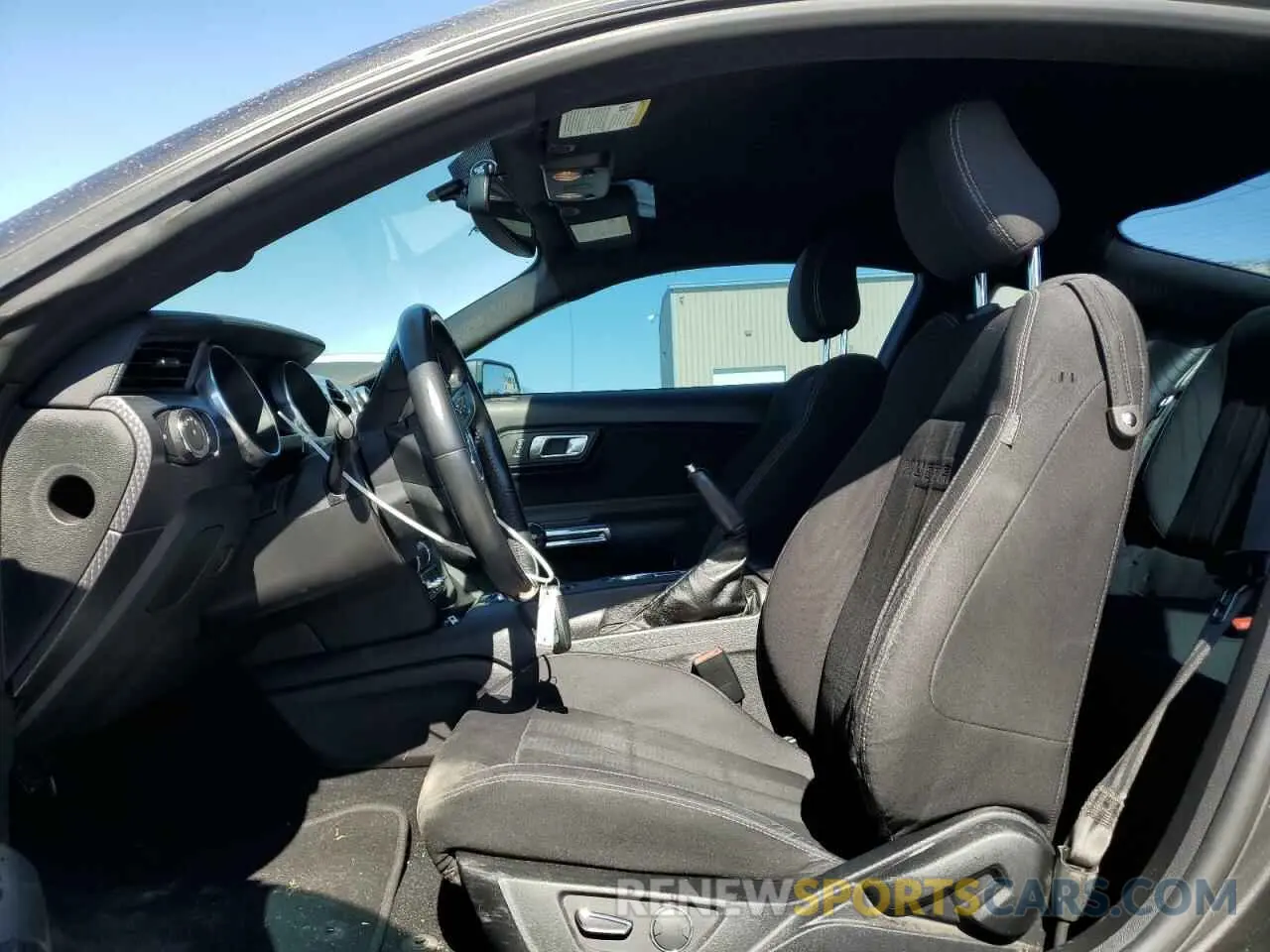 7 Photograph of a damaged car 1FA6P8CF1K5168794 FORD MUSTANG 2019
