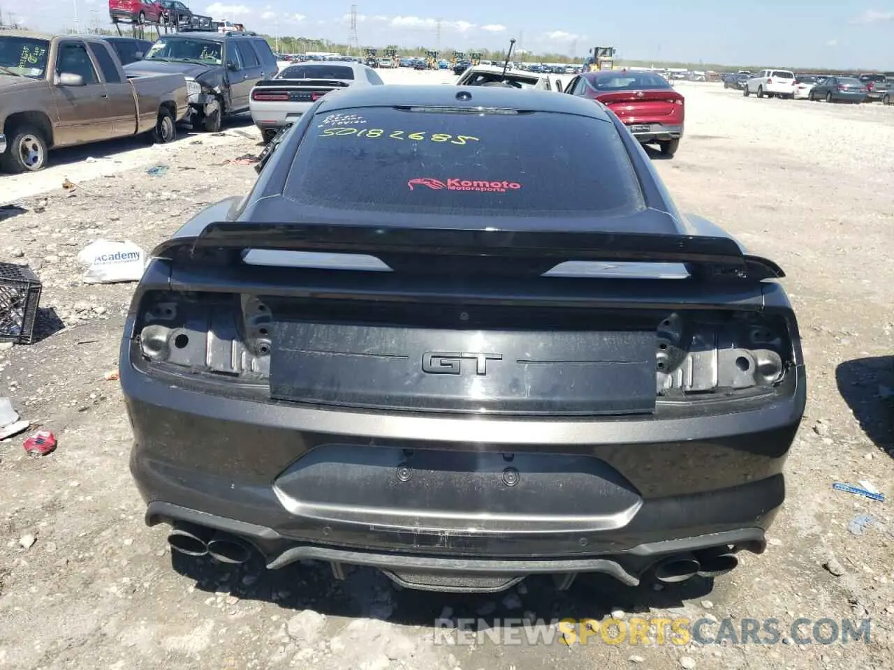 6 Photograph of a damaged car 1FA6P8CF2K5104120 FORD MUSTANG 2019