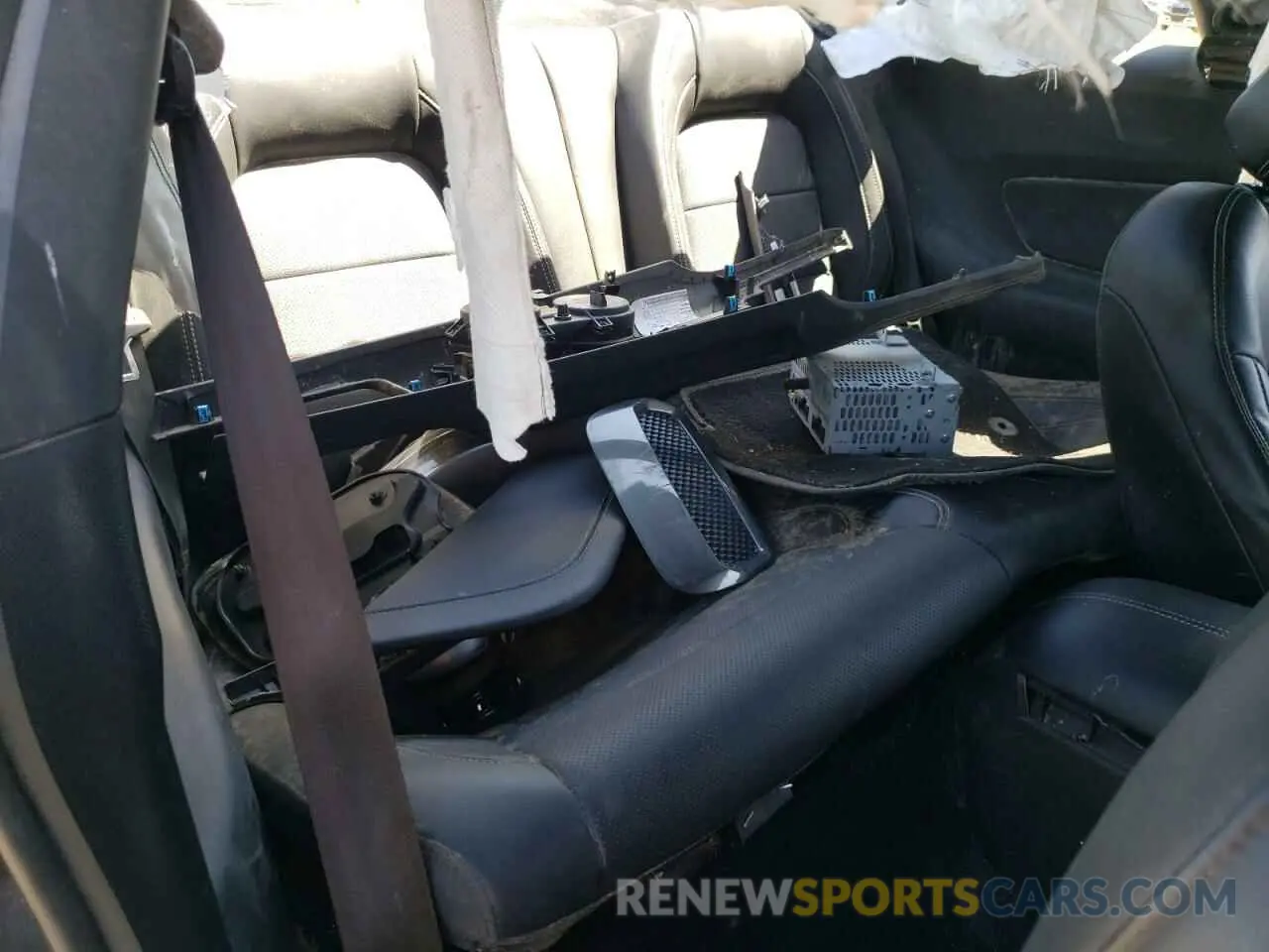 10 Photograph of a damaged car 1FA6P8CF2K5120723 FORD MUSTANG 2019