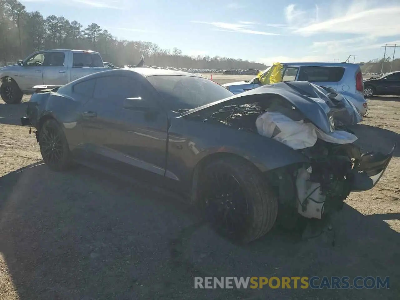 4 Photograph of a damaged car 1FA6P8CF2K5125369 FORD MUSTANG 2019