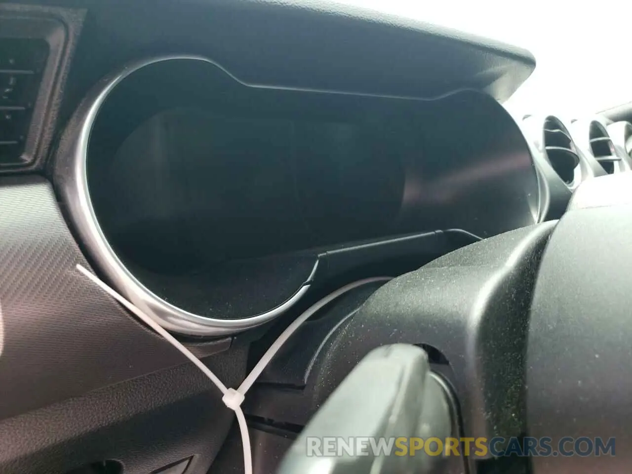 9 Photograph of a damaged car 1FA6P8CF2K5177276 FORD MUSTANG 2019