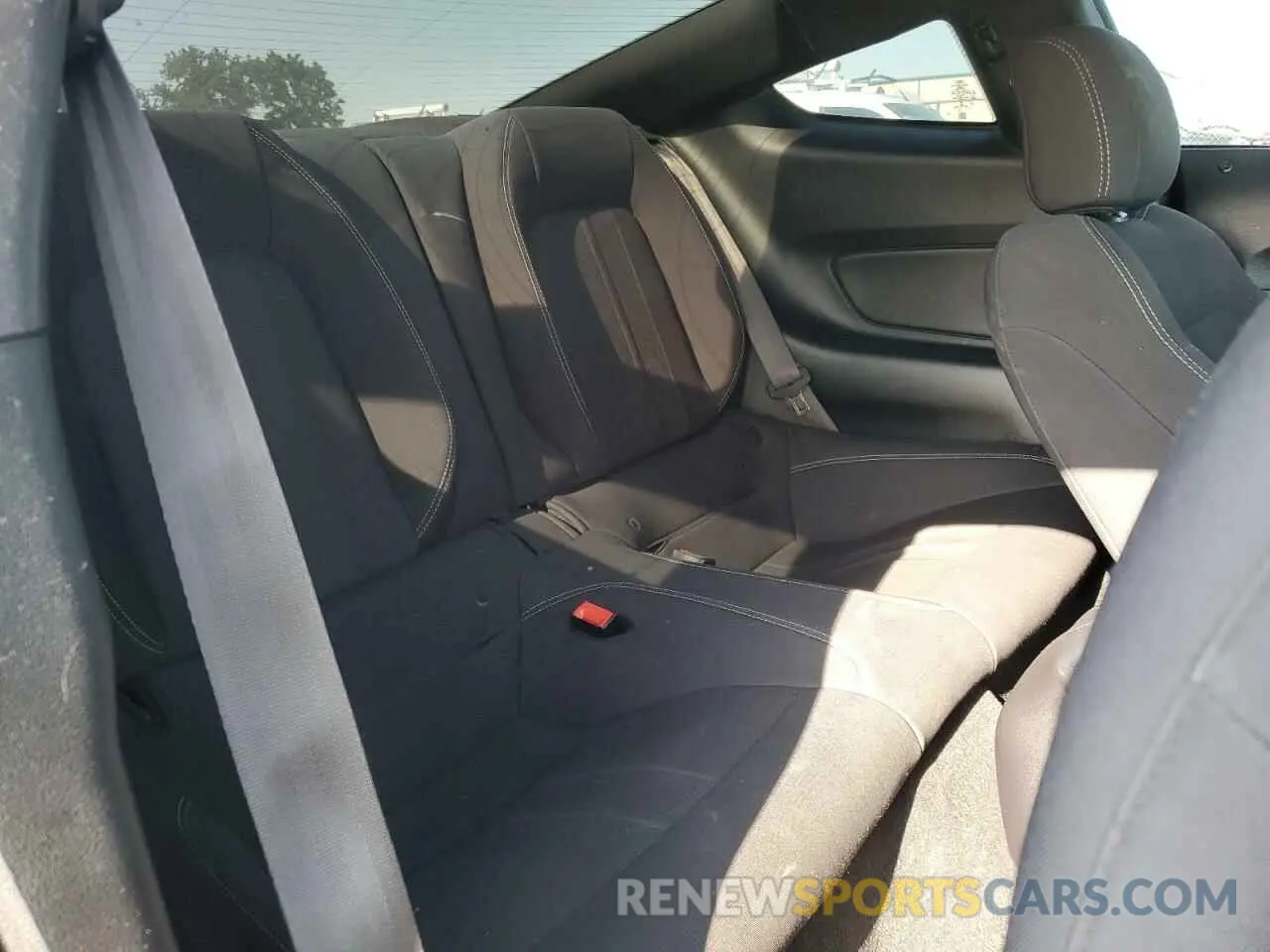 10 Photograph of a damaged car 1FA6P8CF2K5182848 FORD MUSTANG 2019