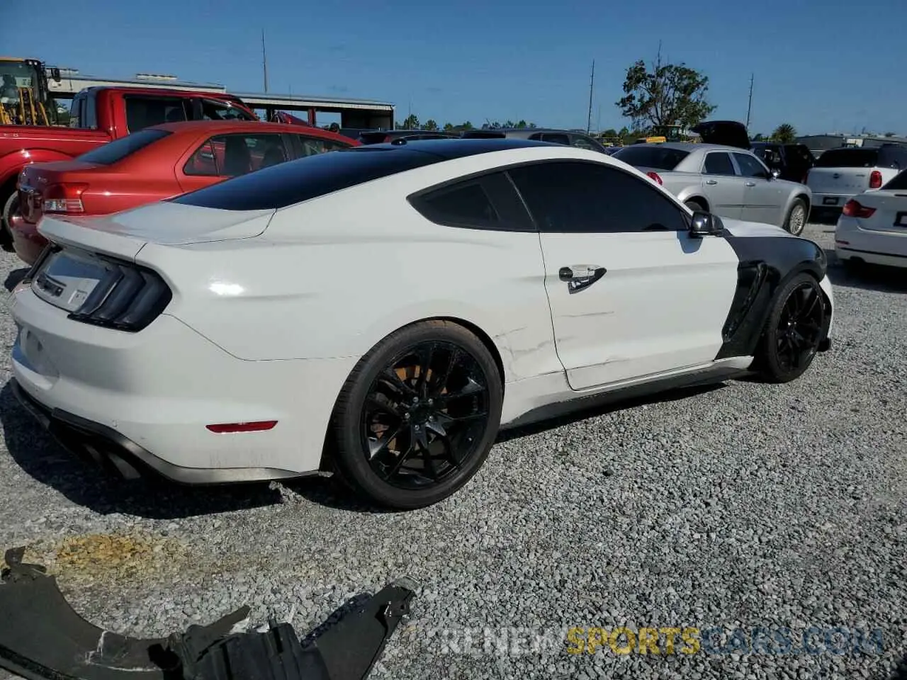 3 Photograph of a damaged car 1FA6P8CF3K5101842 FORD MUSTANG 2019