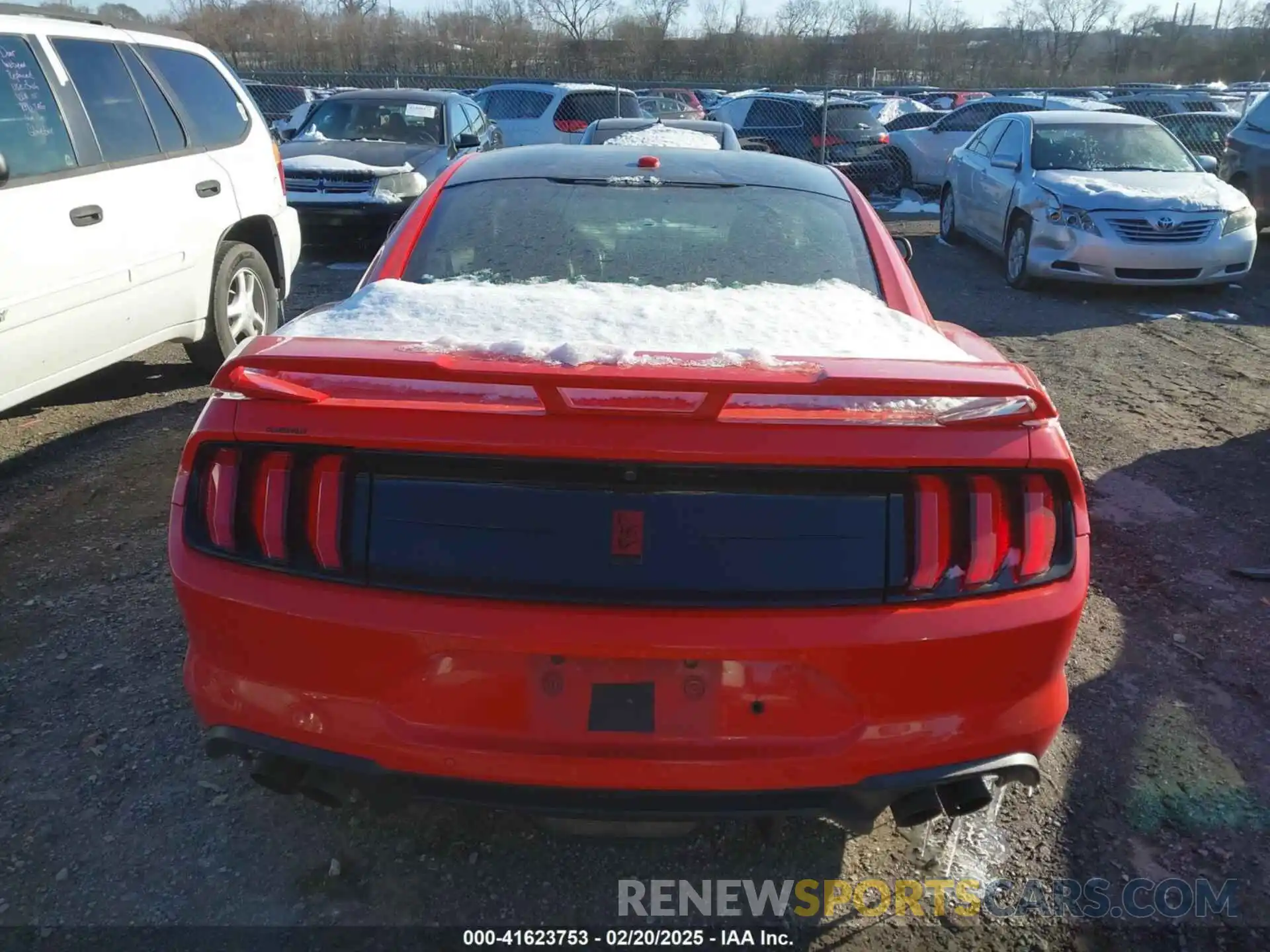 16 Photograph of a damaged car 1FA6P8CF3K5106619 FORD MUSTANG 2019