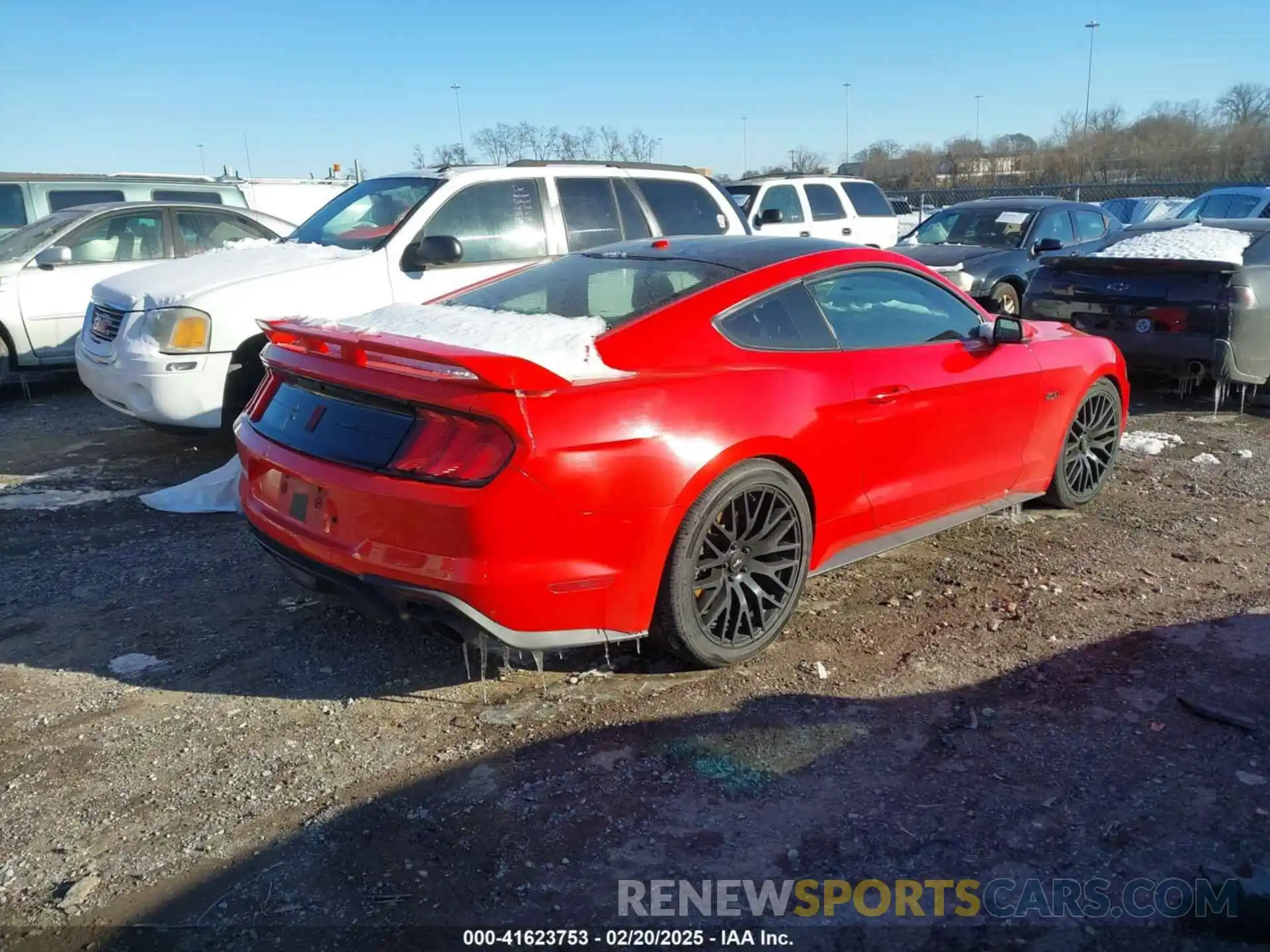 4 Photograph of a damaged car 1FA6P8CF3K5106619 FORD MUSTANG 2019