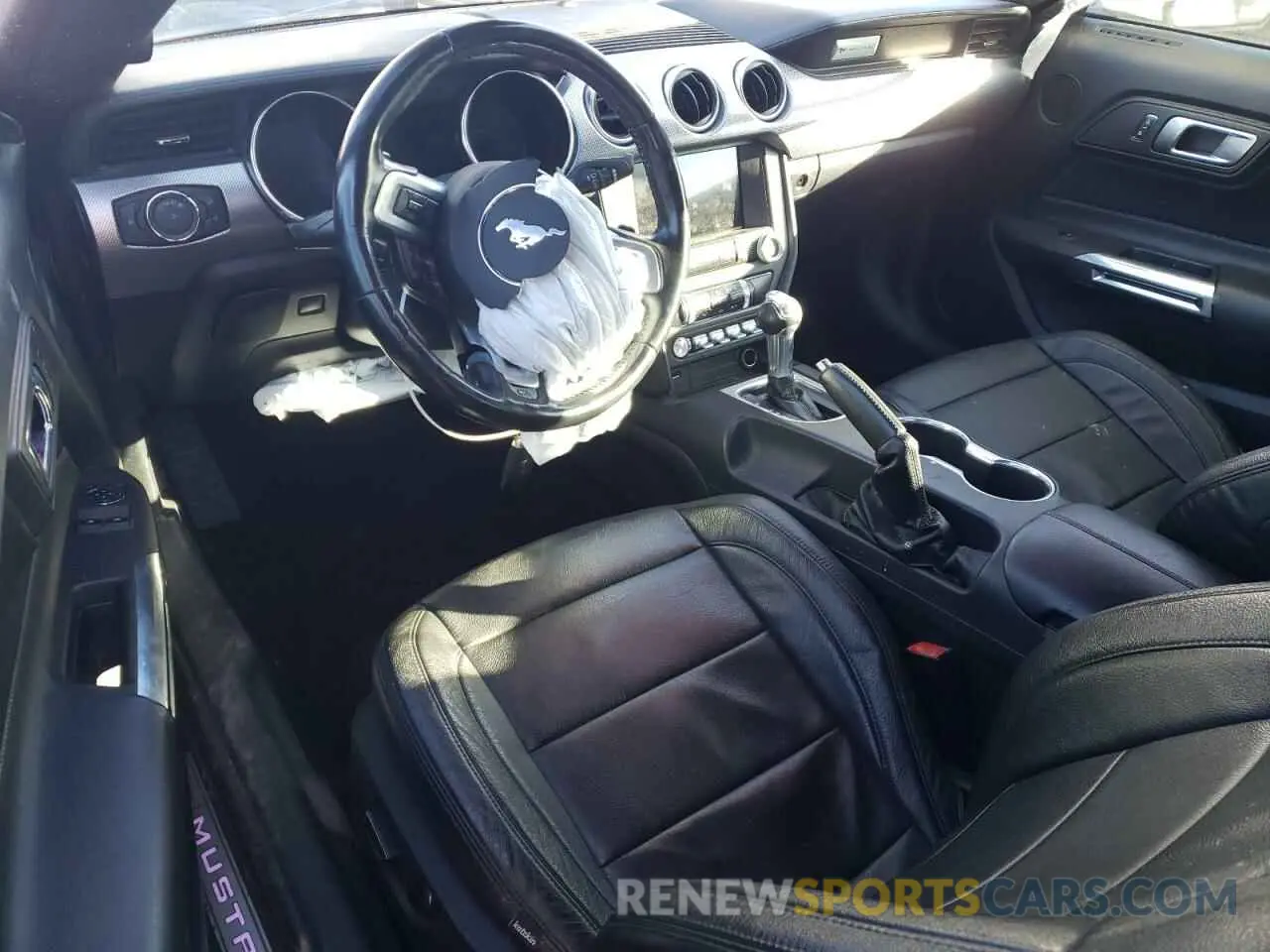 8 Photograph of a damaged car 1FA6P8CF3K5115062 FORD MUSTANG 2019