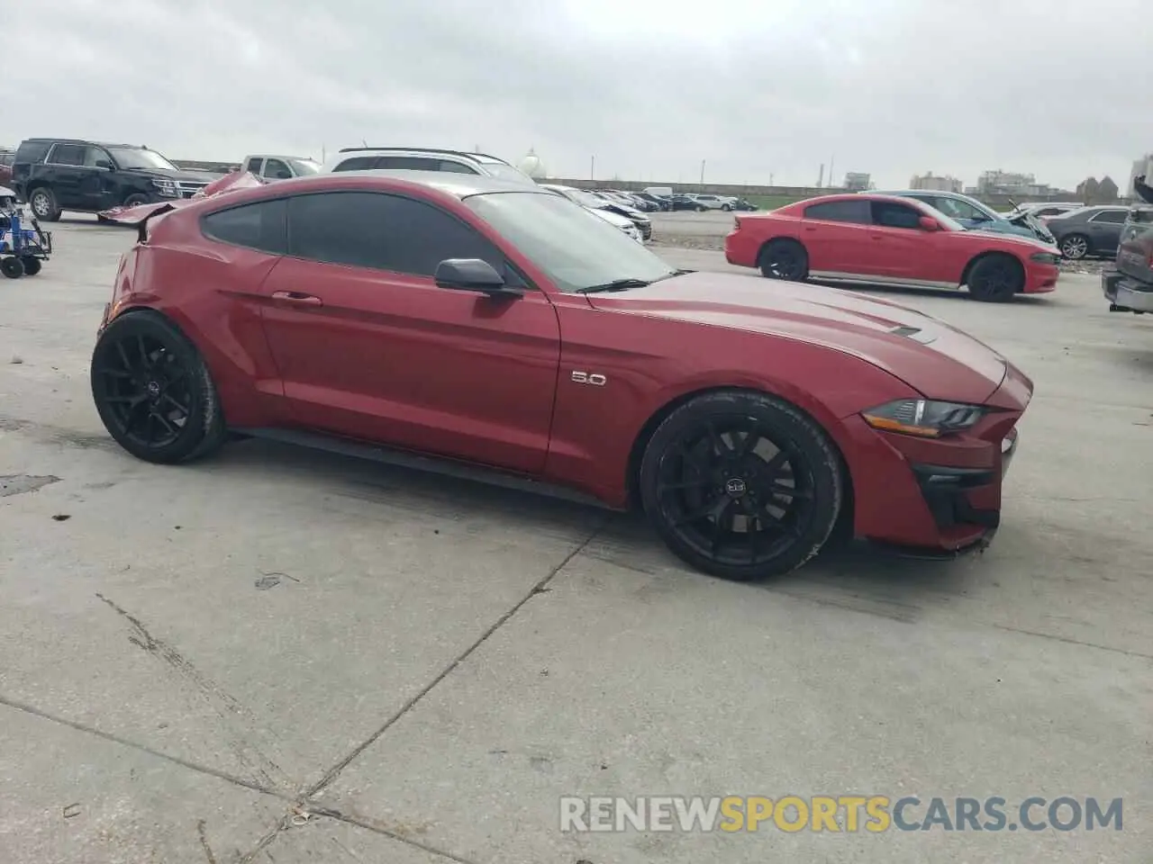 4 Photograph of a damaged car 1FA6P8CF3K5116986 FORD MUSTANG 2019