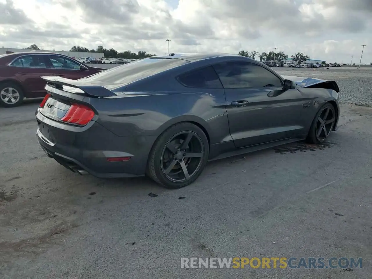 3 Photograph of a damaged car 1FA6P8CF3K5142116 FORD MUSTANG 2019
