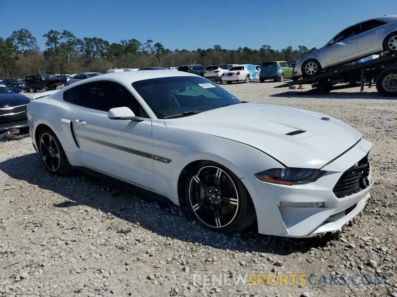 4 Photograph of a damaged car 1FA6P8CF4K5125387 FORD MUSTANG 2019