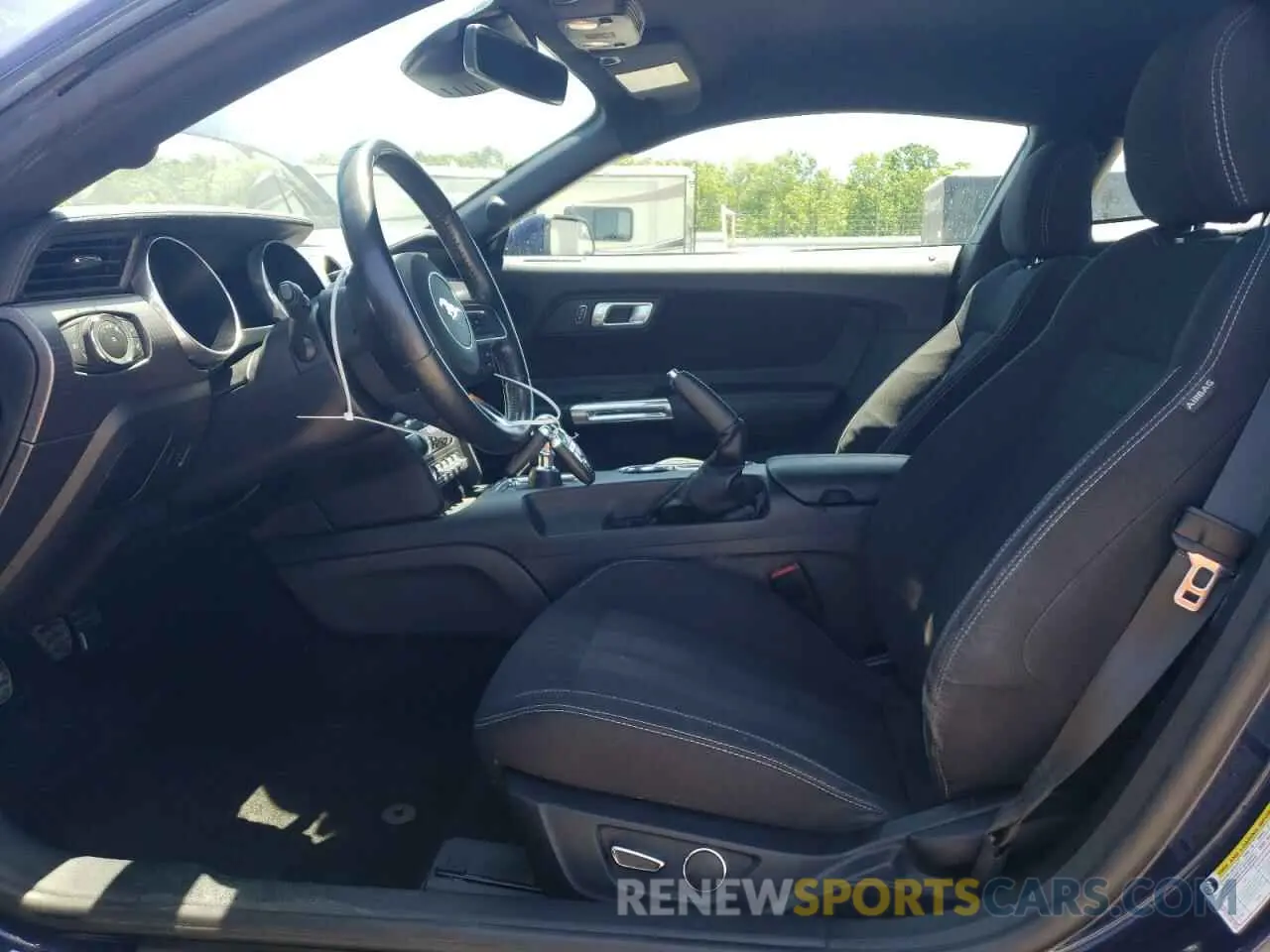 7 Photograph of a damaged car 1FA6P8CF4K5134669 FORD MUSTANG 2019
