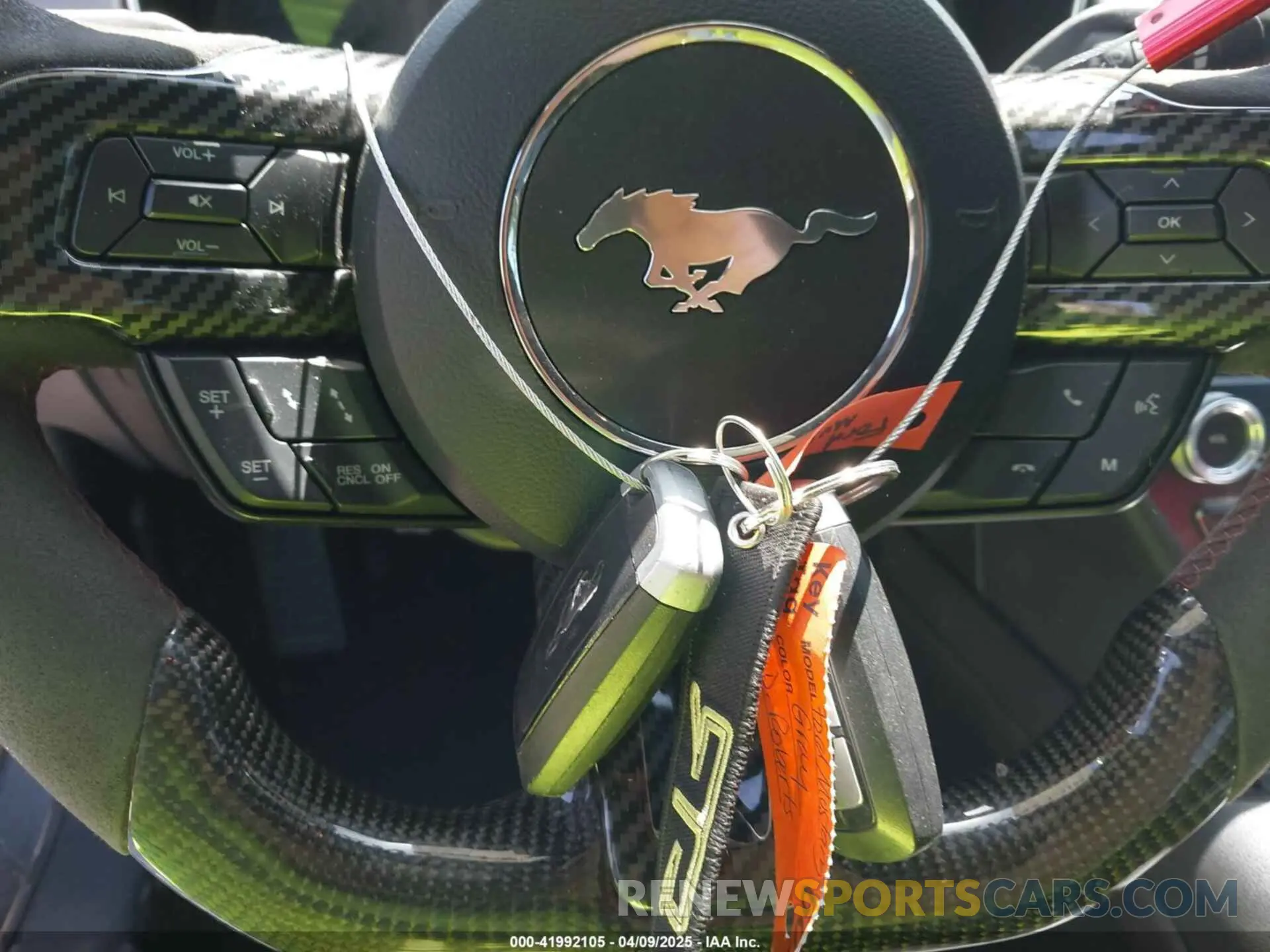 11 Photograph of a damaged car 1FA6P8CF4K5146658 FORD MUSTANG 2019