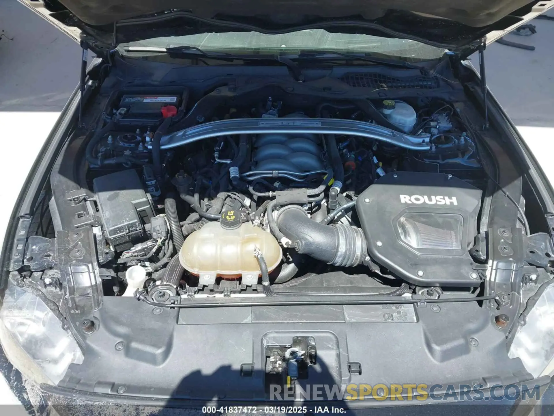 10 Photograph of a damaged car 1FA6P8CF4K5147017 FORD MUSTANG 2019