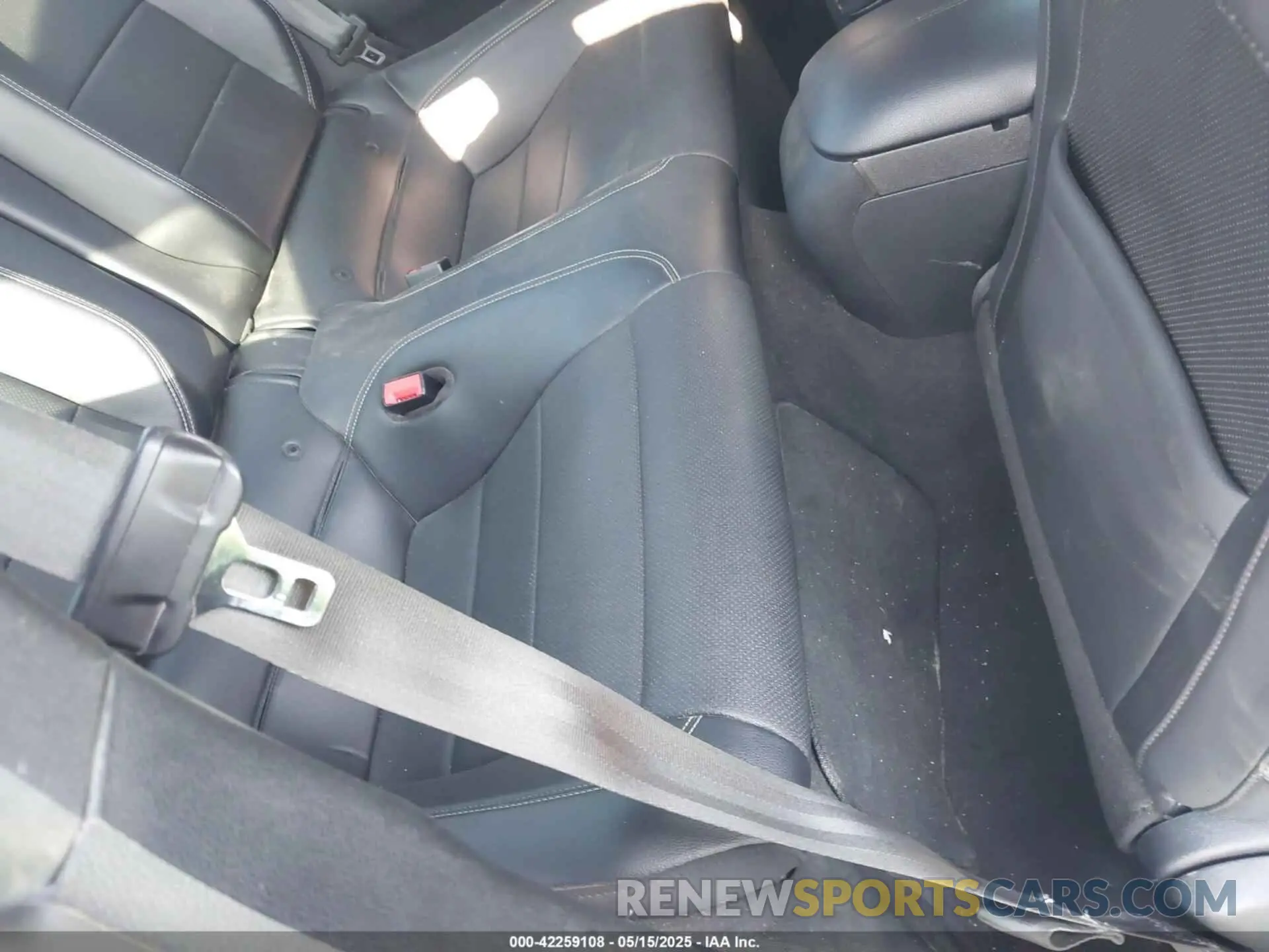 8 Photograph of a damaged car 1FA6P8CF4K5191468 FORD MUSTANG 2019