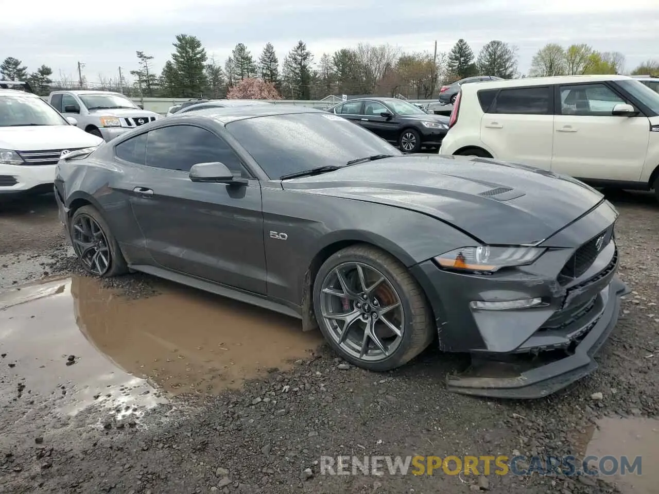 4 Photograph of a damaged car 1FA6P8CF4K5195312 FORD MUSTANG 2019