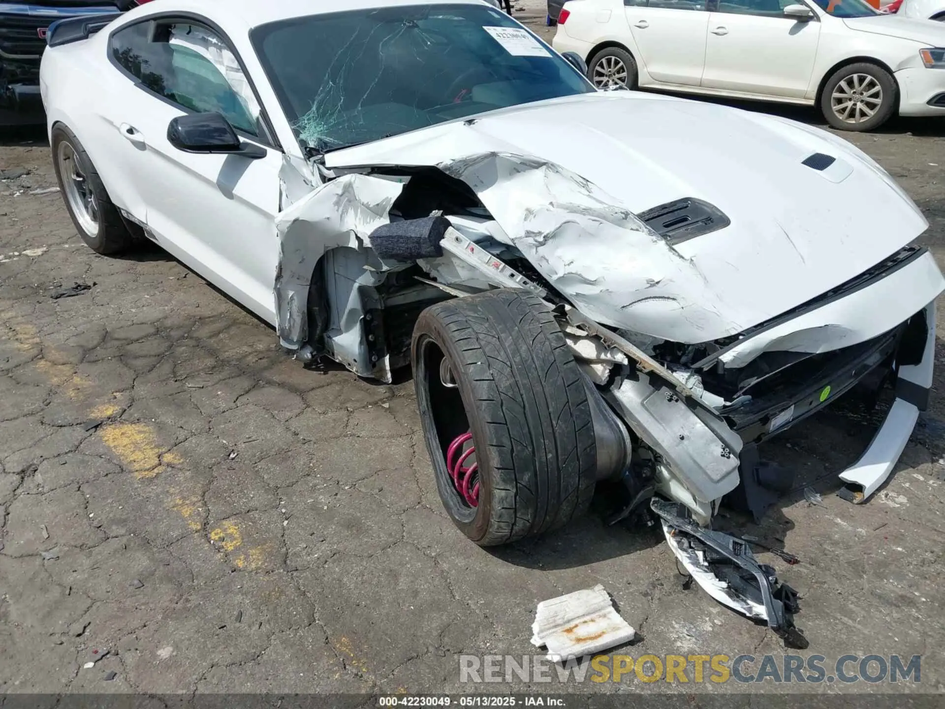 6 Photograph of a damaged car 1FA6P8CF4K5203151 FORD MUSTANG 2019