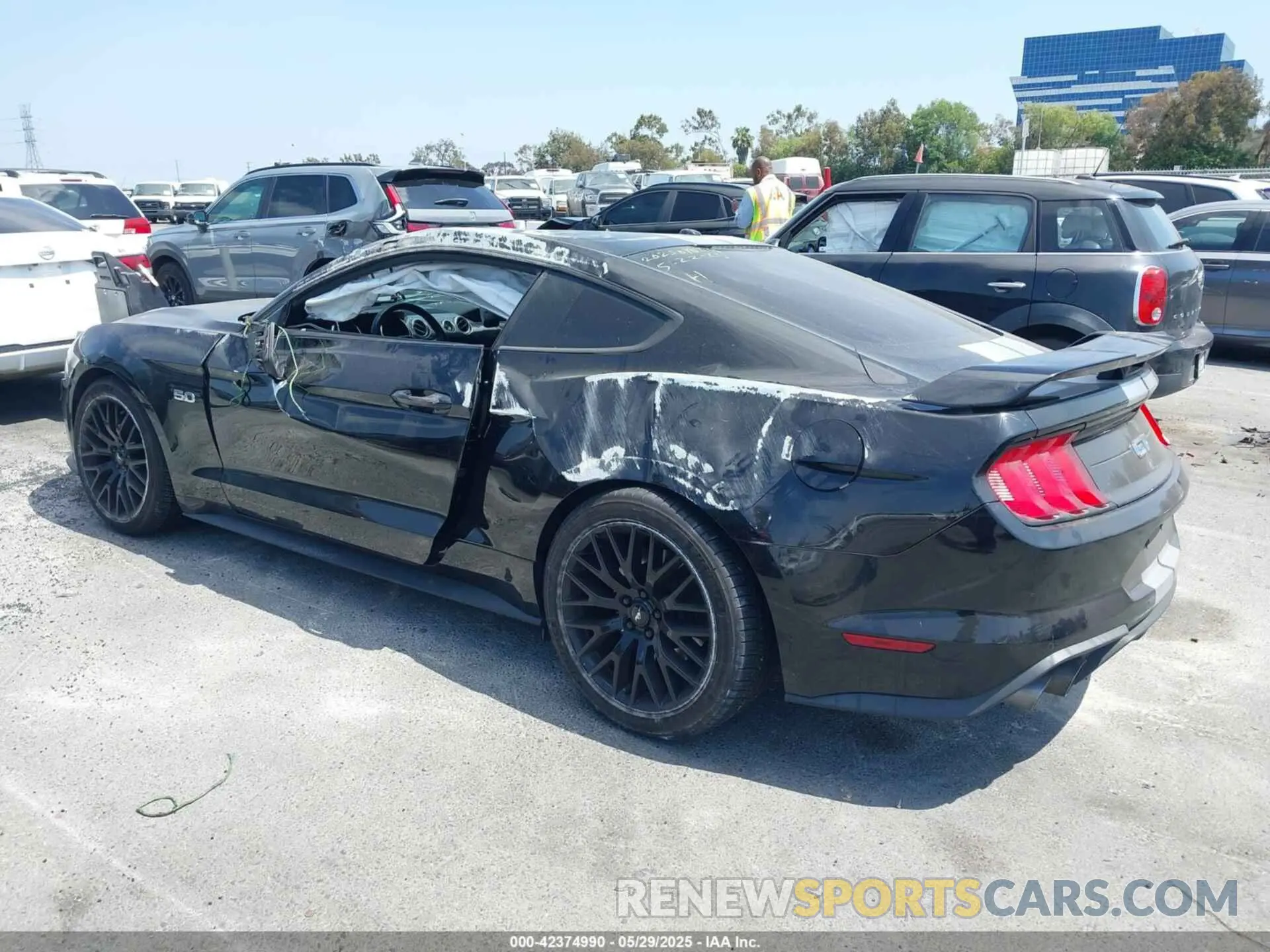 3 Photograph of a damaged car 1FA6P8CF5K5123387 FORD MUSTANG 2019