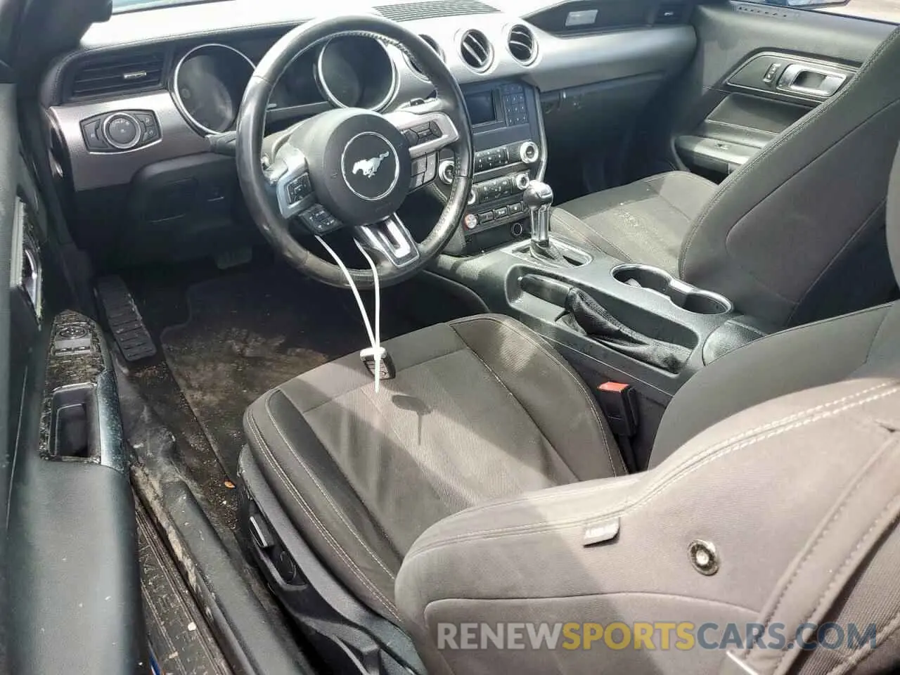 8 Photograph of a damaged car 1FA6P8CF5K5125141 FORD MUSTANG 2019