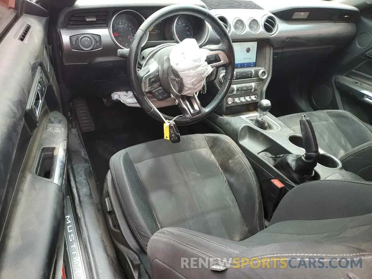 8 Photograph of a damaged car 1FA6P8CF5K5134342 FORD MUSTANG 2019