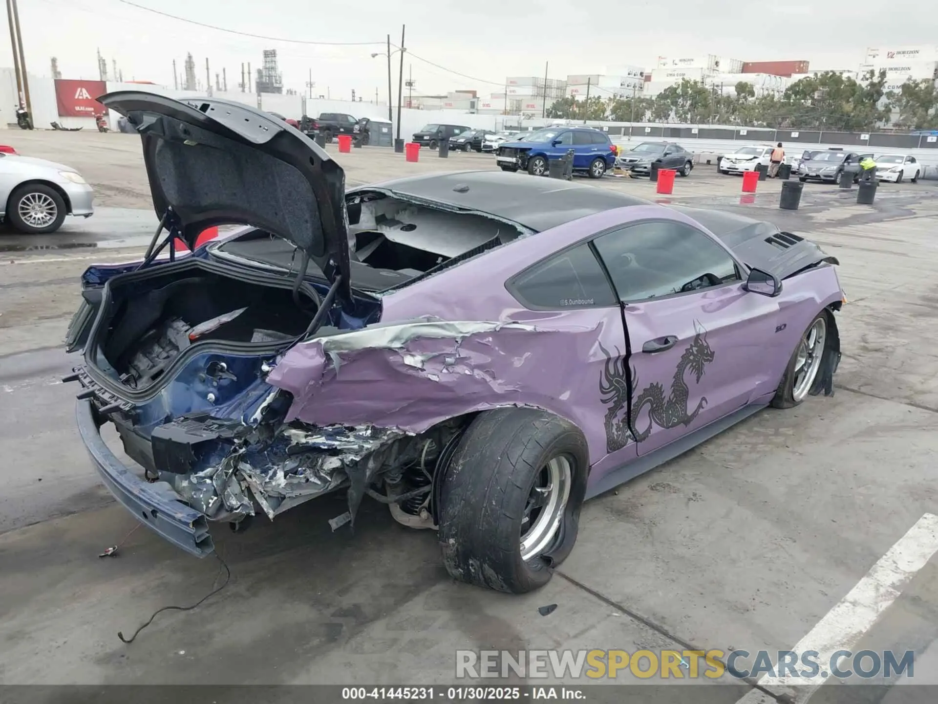 4 Photograph of a damaged car 1FA6P8CF5K5168135 FORD MUSTANG 2019
