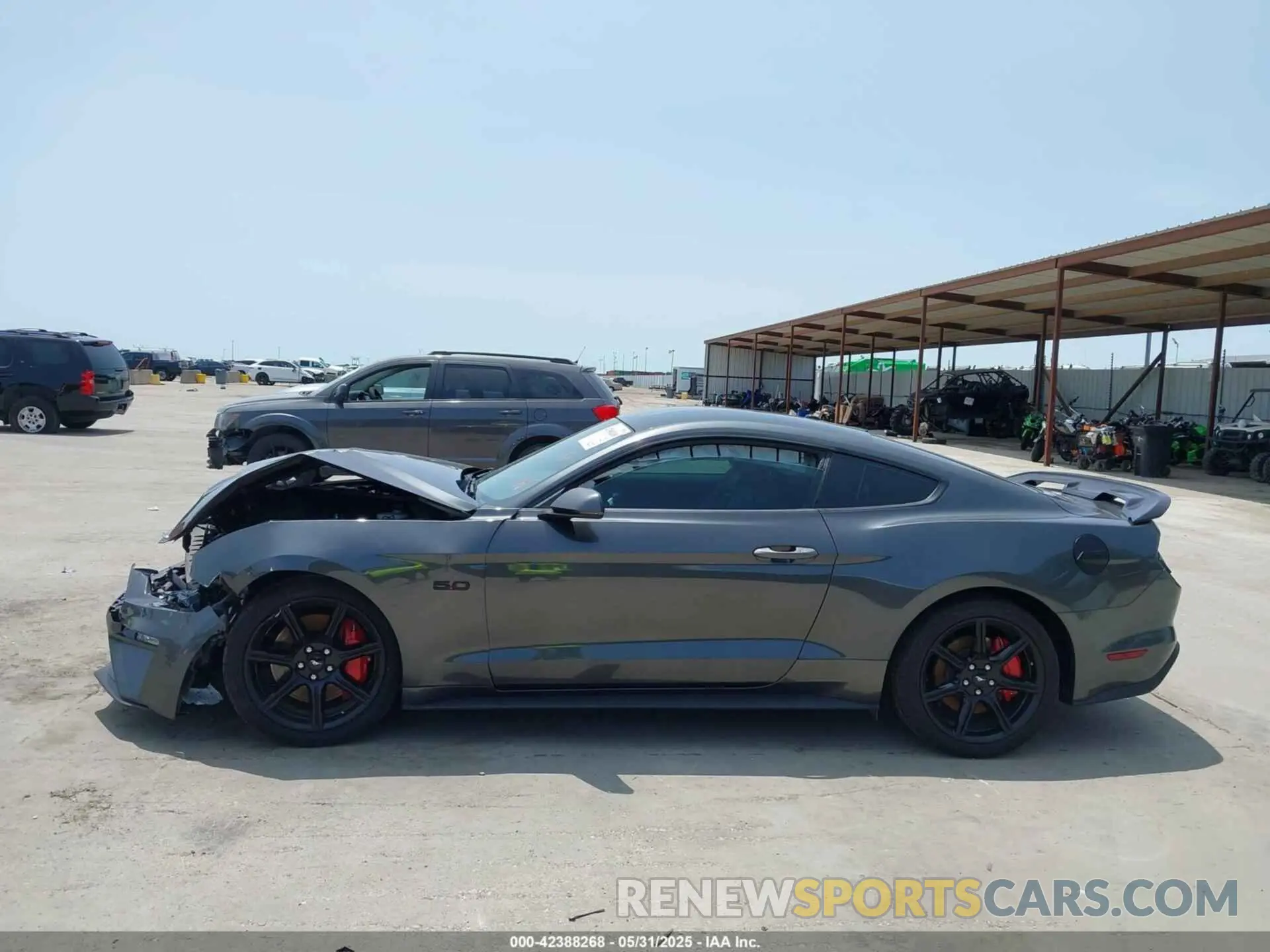 15 Photograph of a damaged car 1FA6P8CF5K5192418 FORD MUSTANG 2019