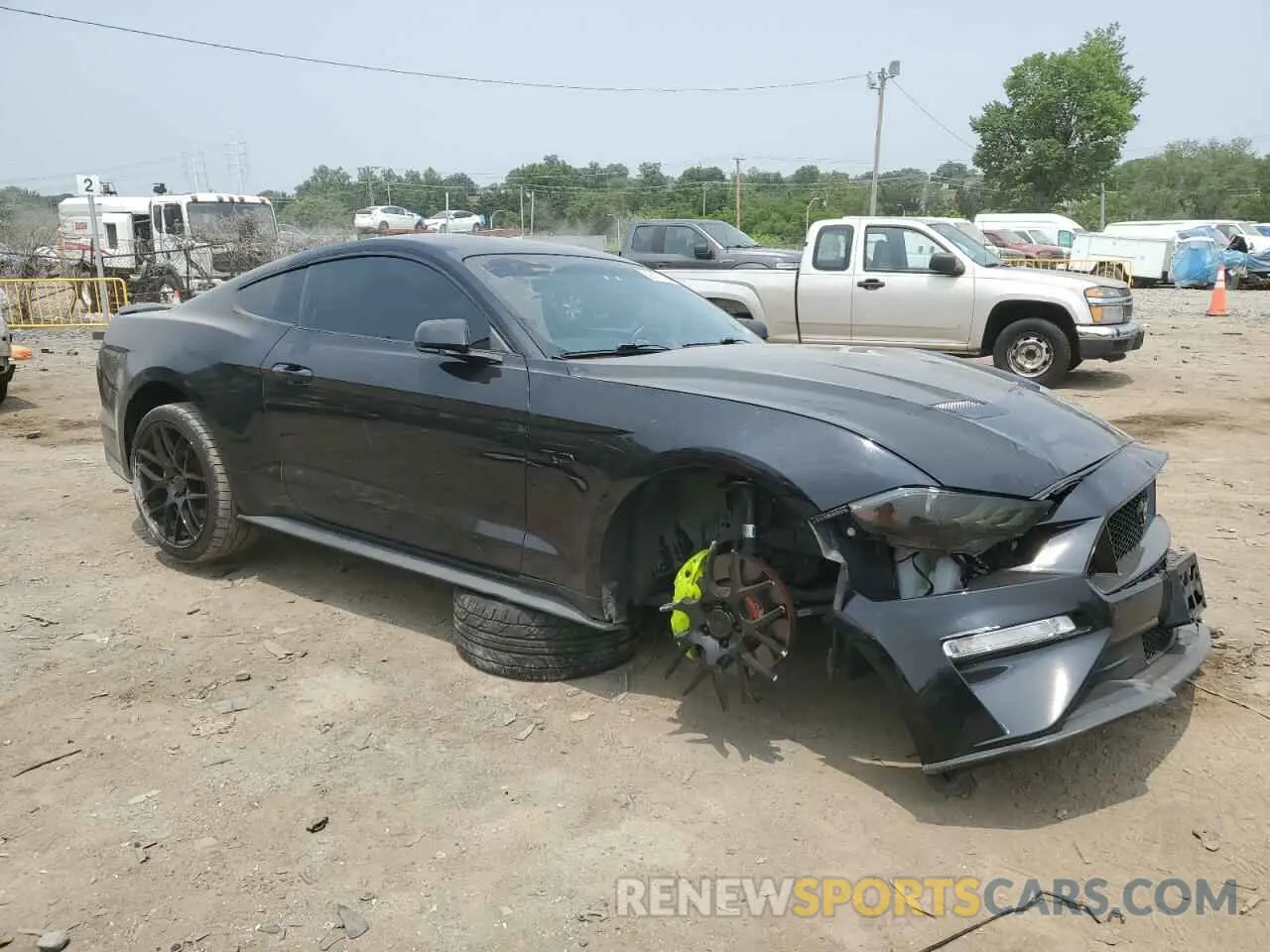 4 Photograph of a damaged car 1FA6P8CF6K5142224 FORD MUSTANG 2019