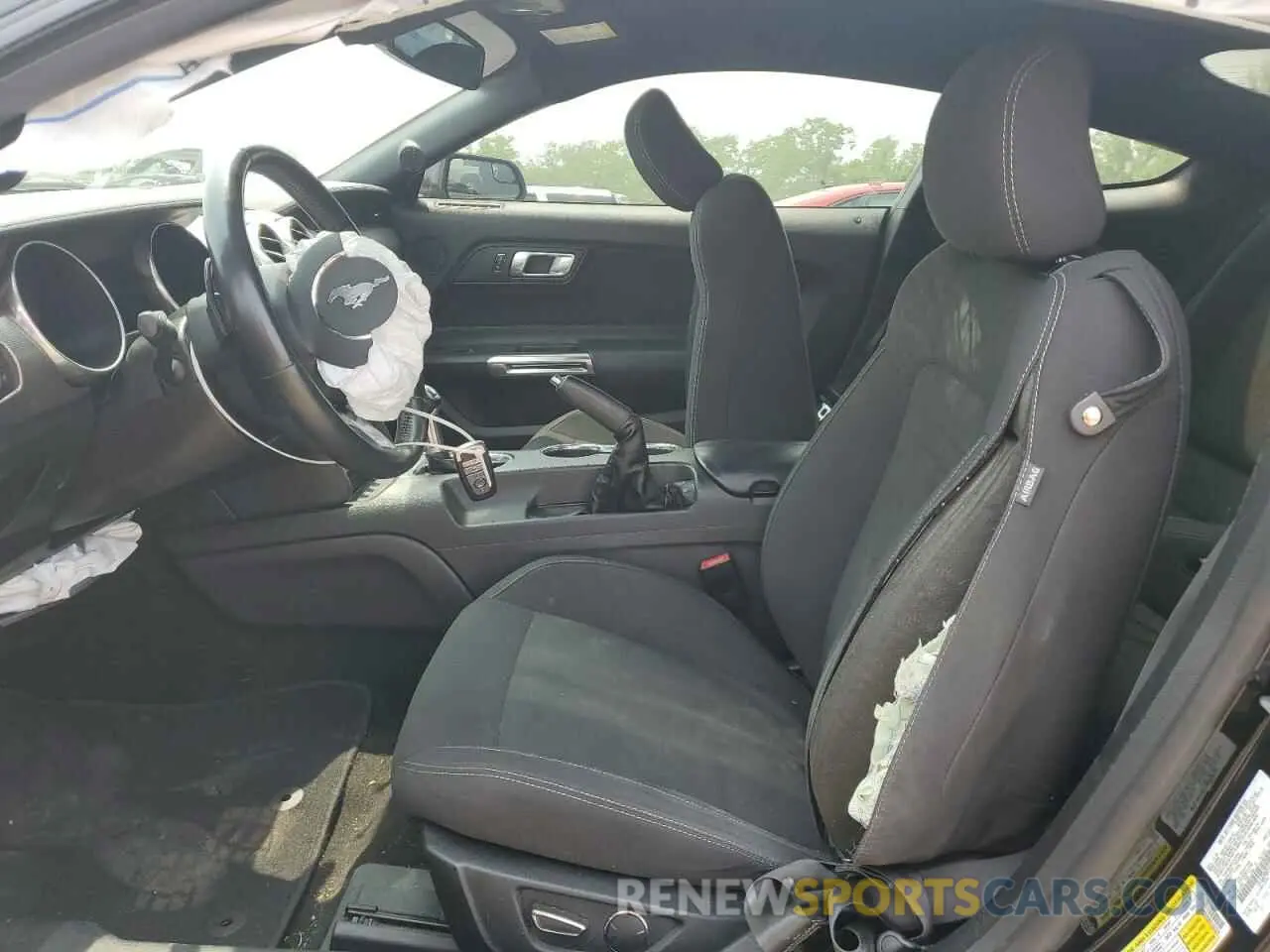 7 Photograph of a damaged car 1FA6P8CF6K5142224 FORD MUSTANG 2019
