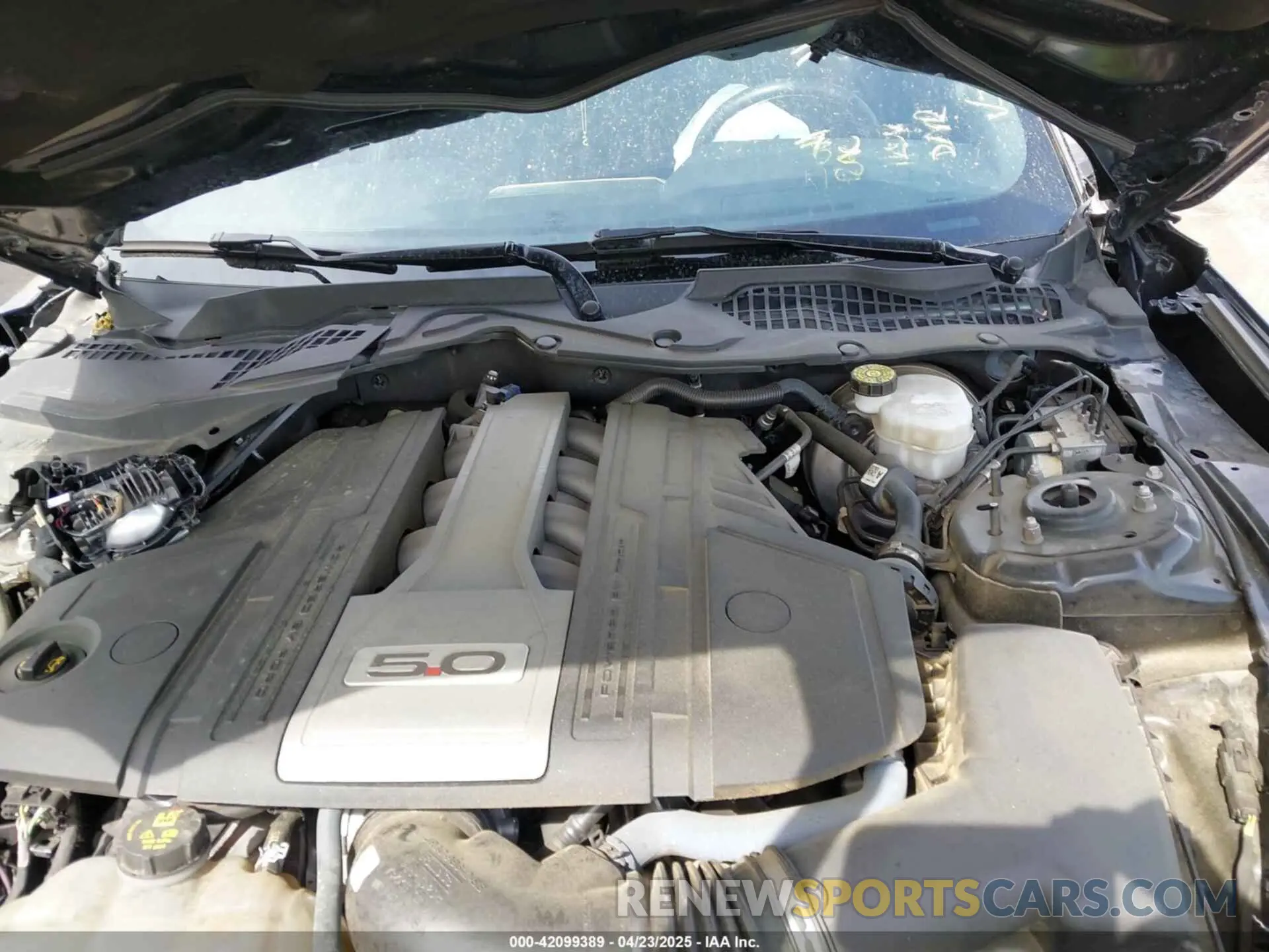 10 Photograph of a damaged car 1FA6P8CF6K5146855 FORD MUSTANG 2019