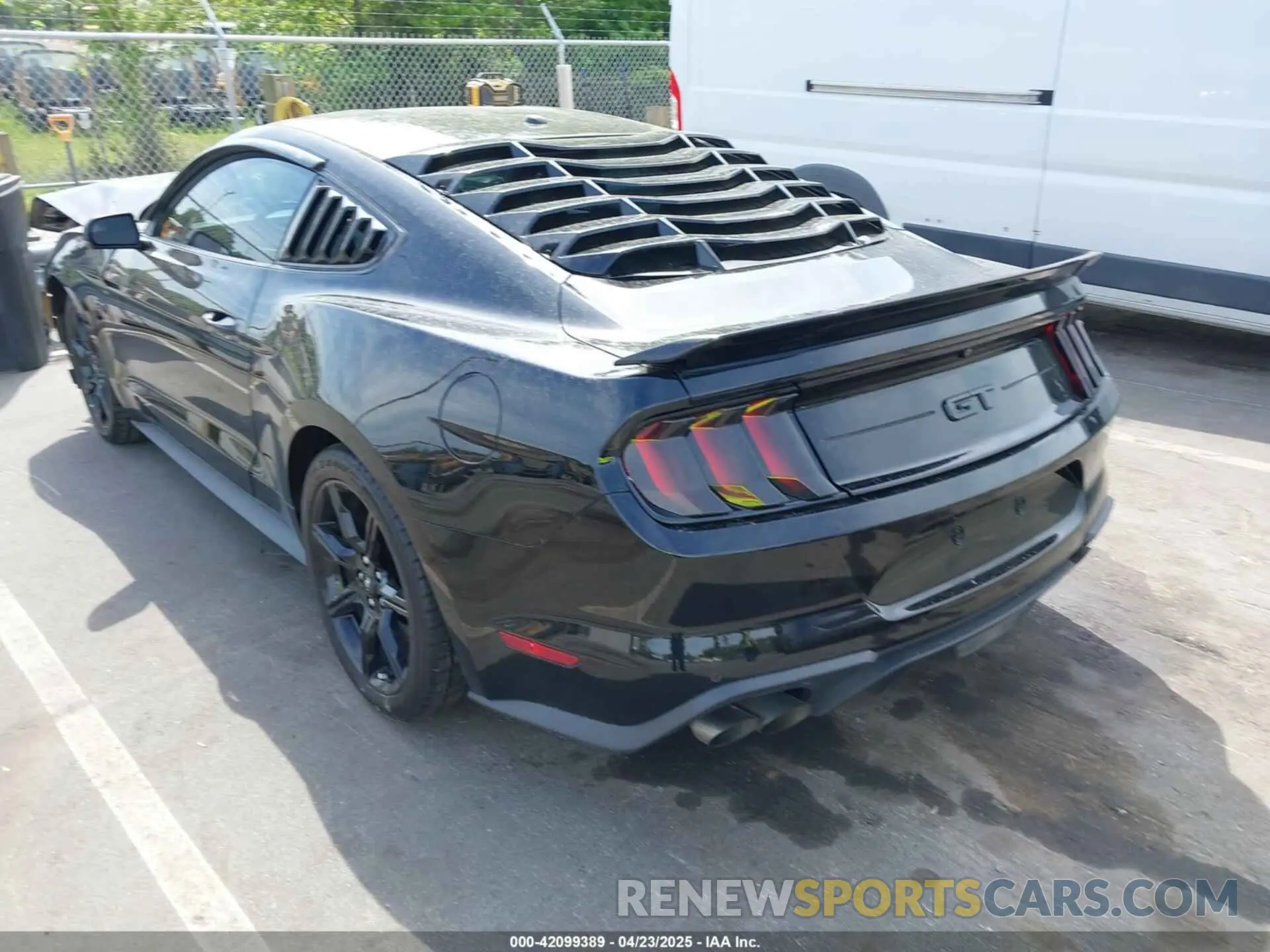 3 Photograph of a damaged car 1FA6P8CF6K5146855 FORD MUSTANG 2019