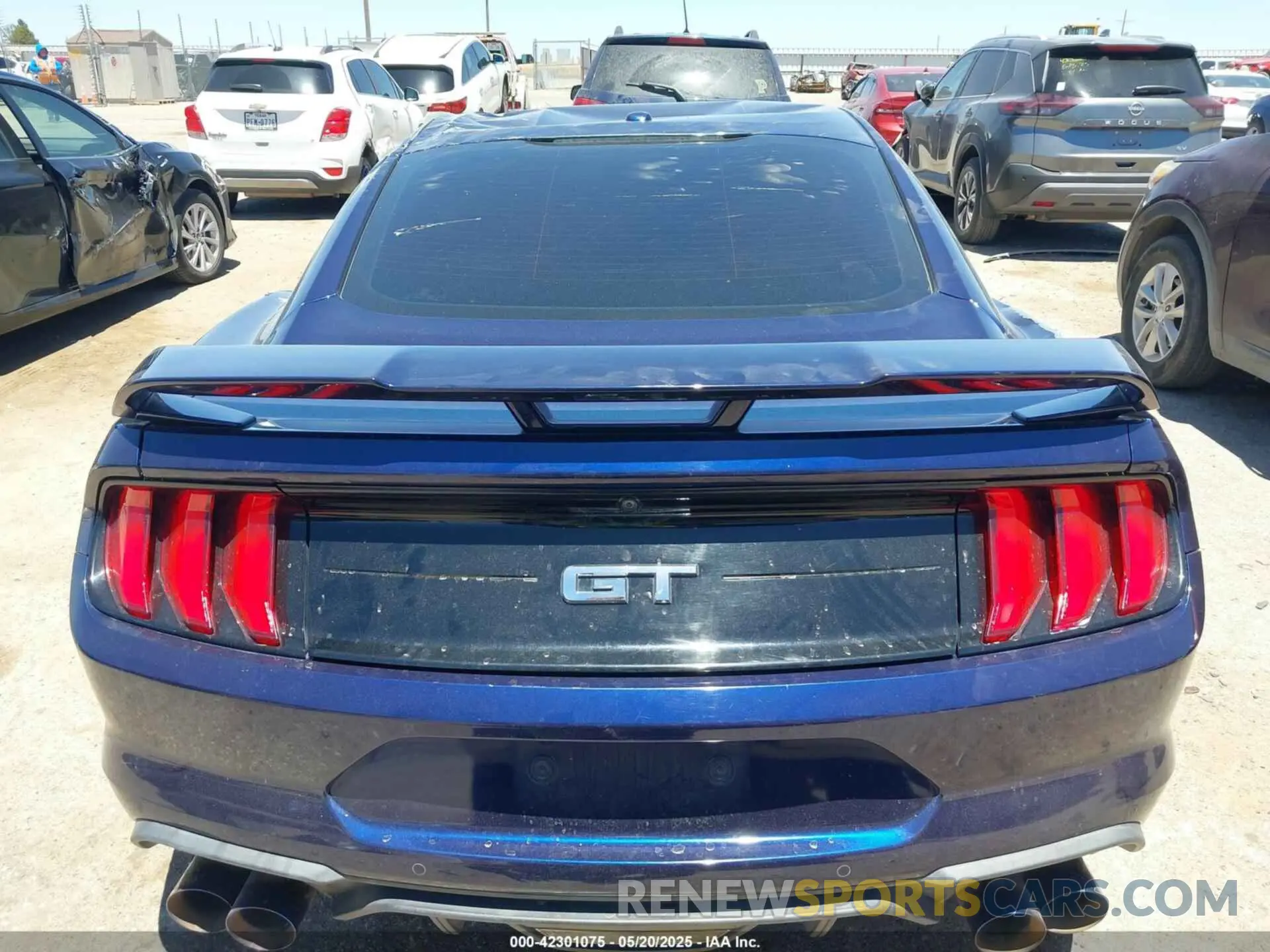 15 Photograph of a damaged car 1FA6P8CF6K5163459 FORD MUSTANG 2019