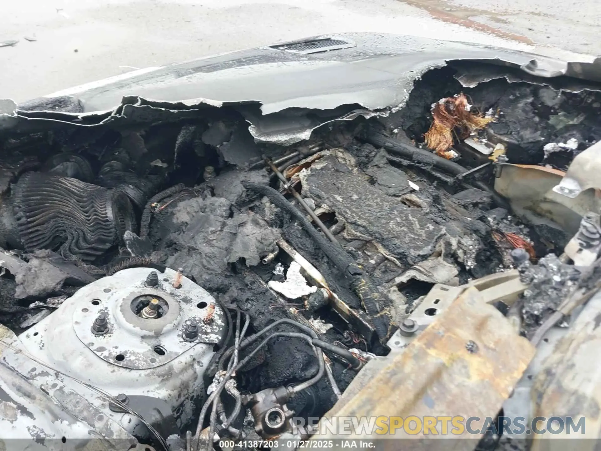 10 Photograph of a damaged car 1FA6P8CF6K5163753 FORD MUSTANG 2019