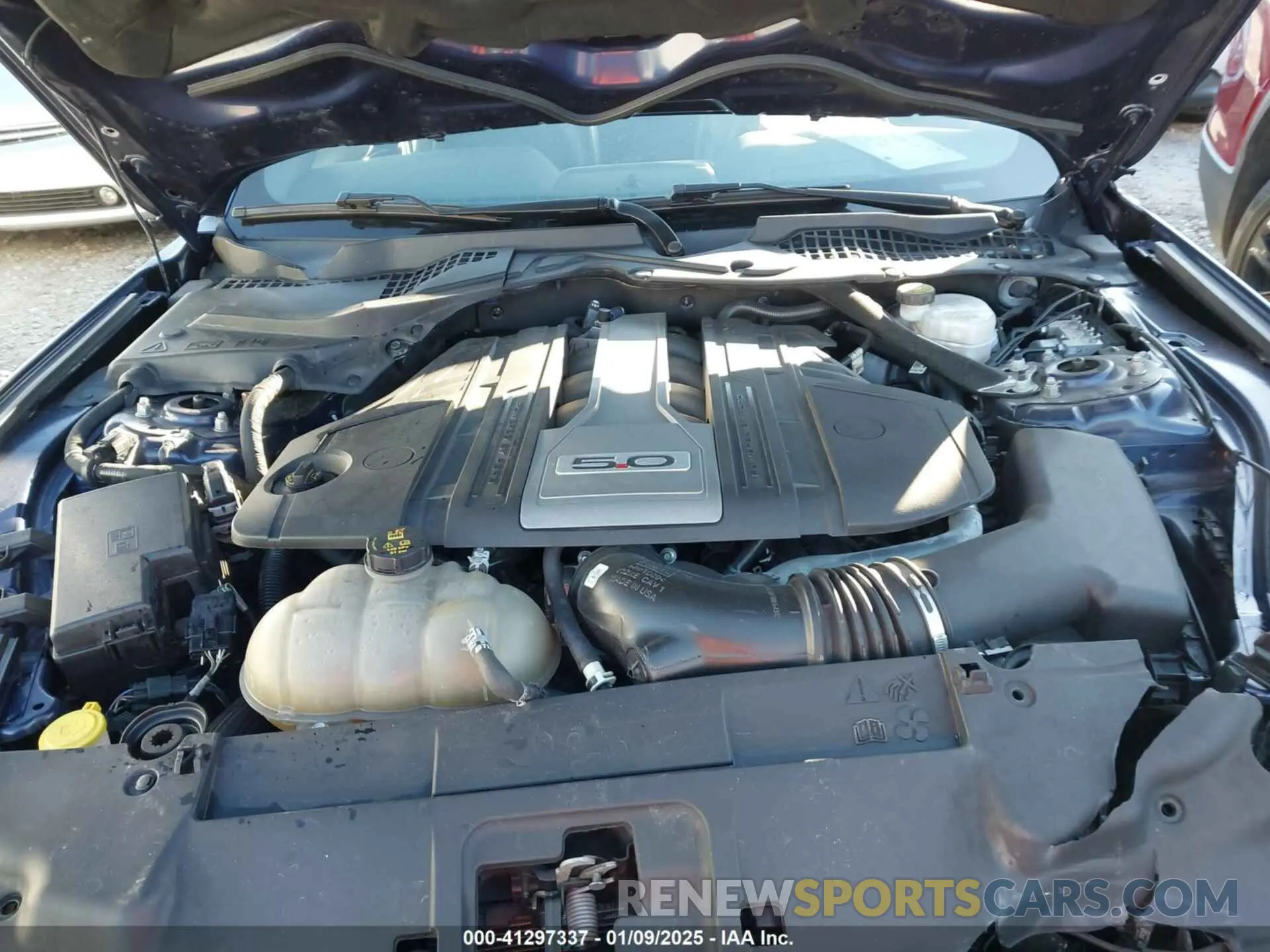 10 Photograph of a damaged car 1FA6P8CF6K5174221 FORD MUSTANG 2019