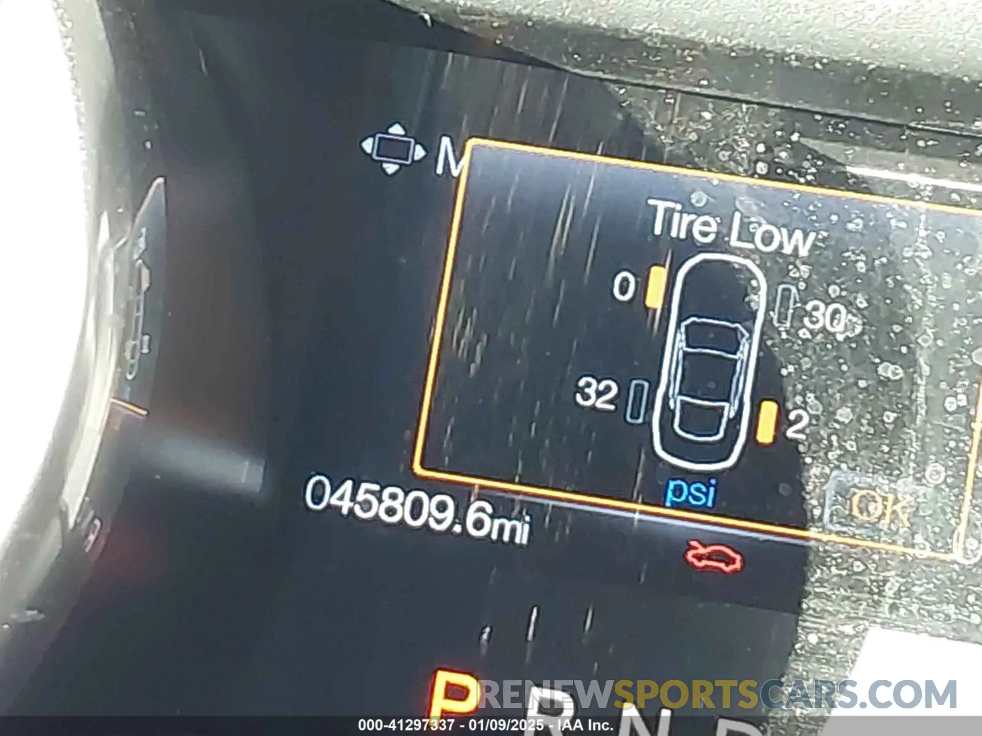 15 Photograph of a damaged car 1FA6P8CF6K5174221 FORD MUSTANG 2019