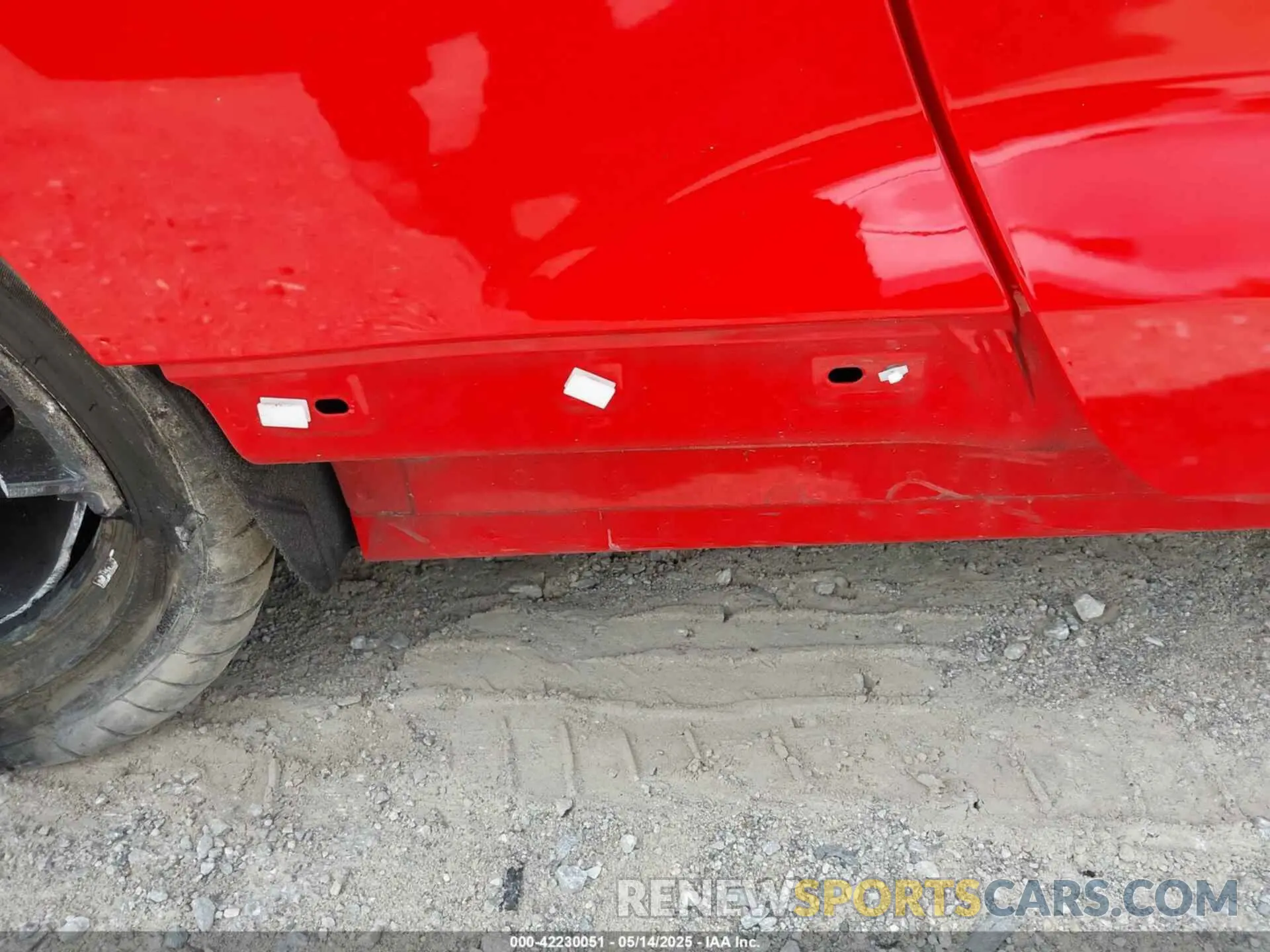 18 Photograph of a damaged car 1FA6P8CF7K5124590 FORD MUSTANG 2019