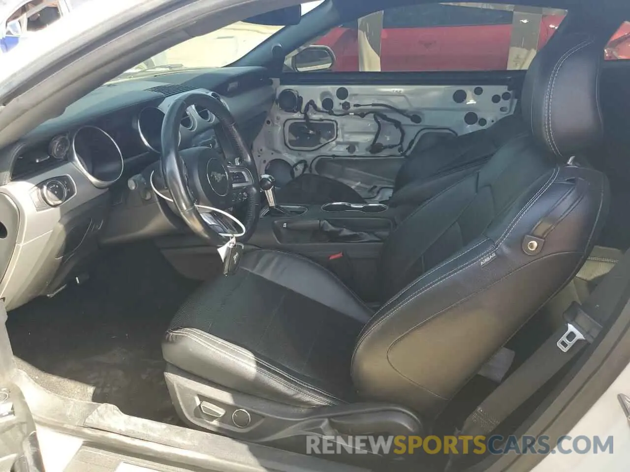 7 Photograph of a damaged car 1FA6P8CF7K5144144 FORD MUSTANG 2019