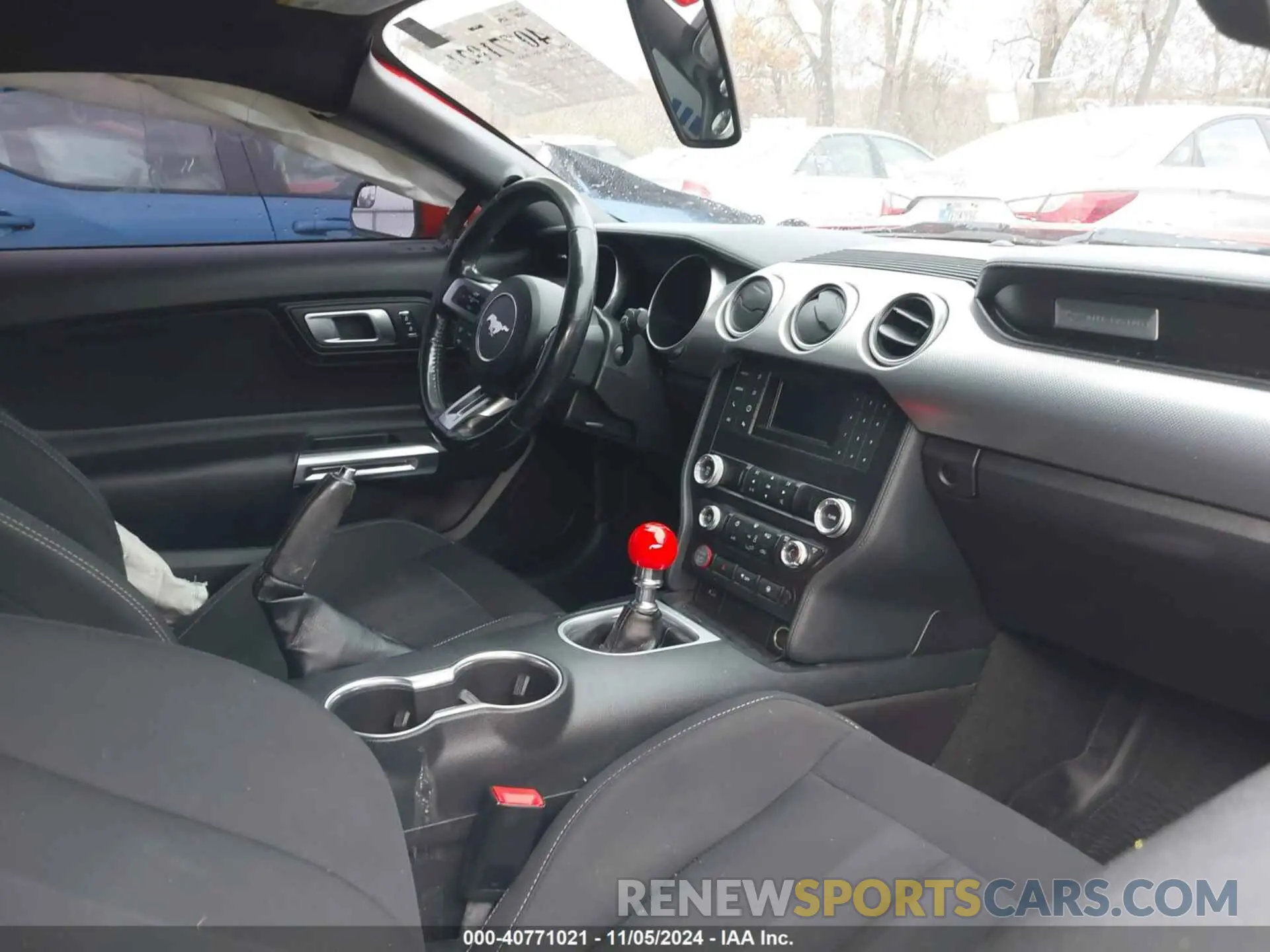5 Photograph of a damaged car 1FA6P8CF7K5147528 FORD MUSTANG 2019
