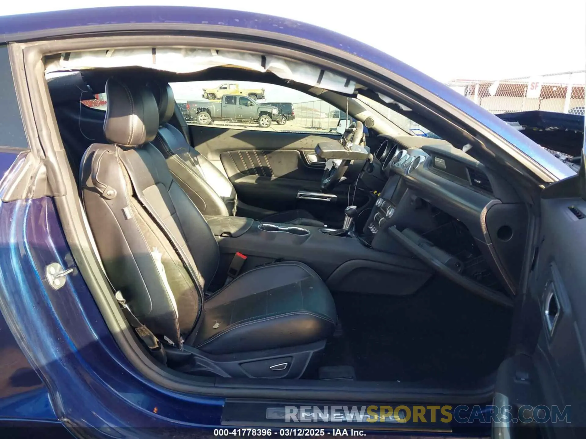 5 Photograph of a damaged car 1FA6P8CF7K5168301 FORD MUSTANG 2019
