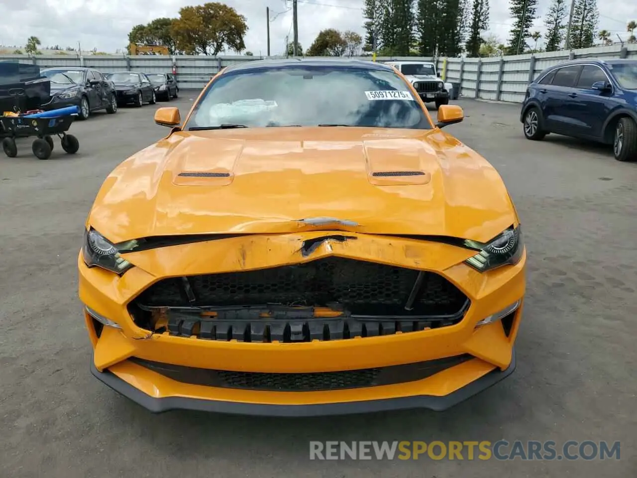 5 Photograph of a damaged car 1FA6P8CF7K5191271 FORD MUSTANG 2019