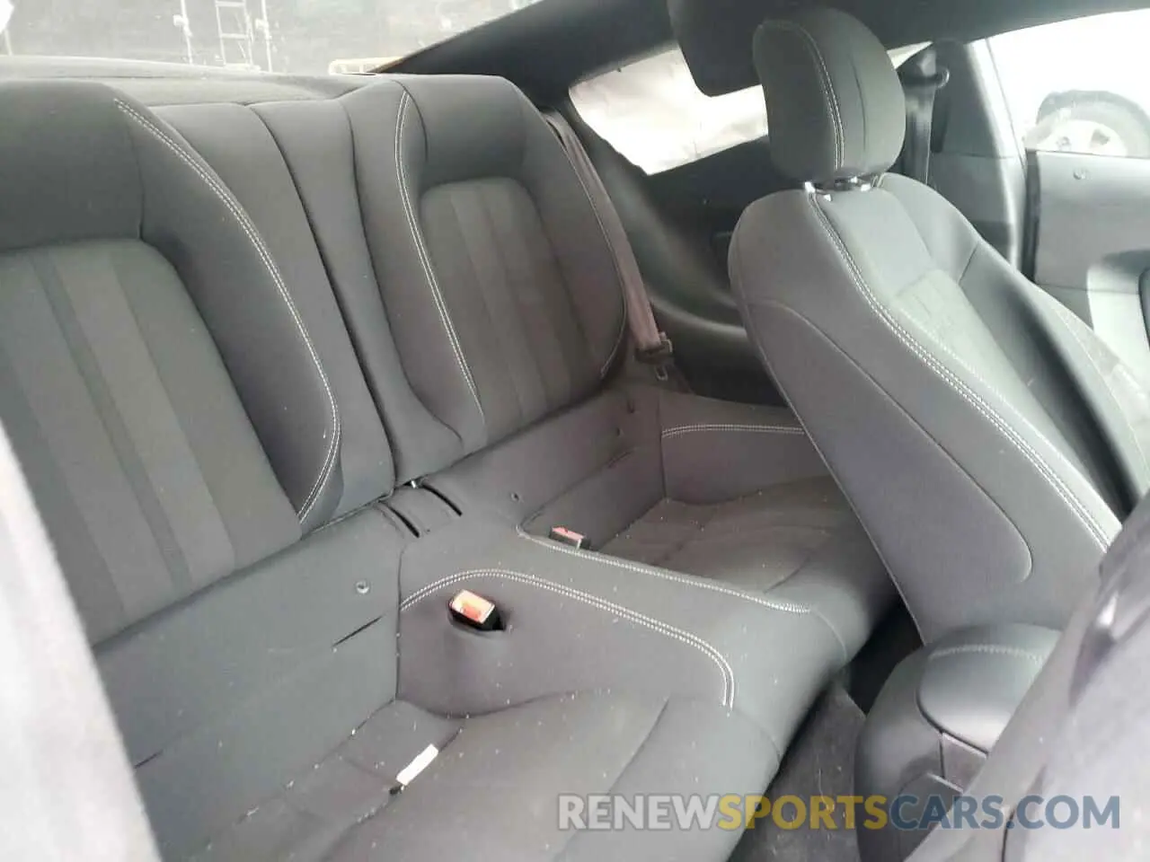 10 Photograph of a damaged car 1FA6P8CF7K5200700 FORD MUSTANG 2019