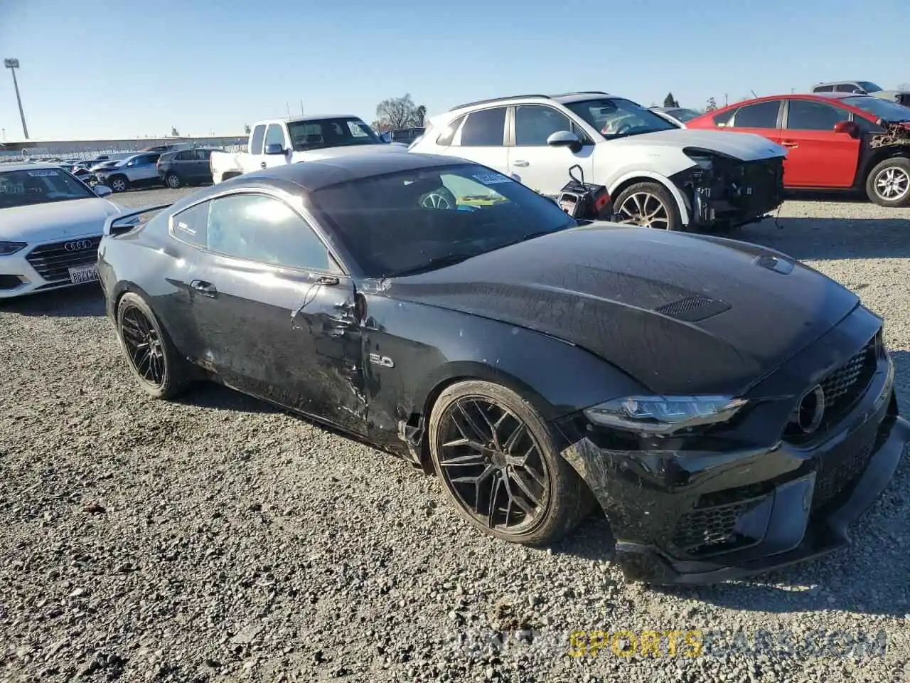 4 Photograph of a damaged car 1FA6P8CF7K5204407 FORD MUSTANG 2019