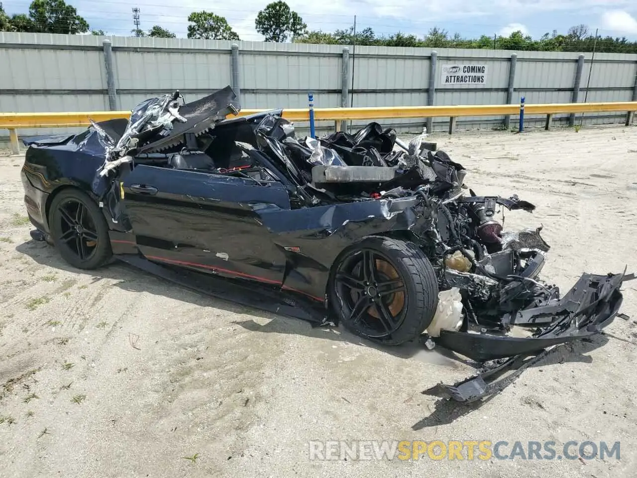 4 Photograph of a damaged car 1FA6P8CF8K5110066 FORD MUSTANG 2019