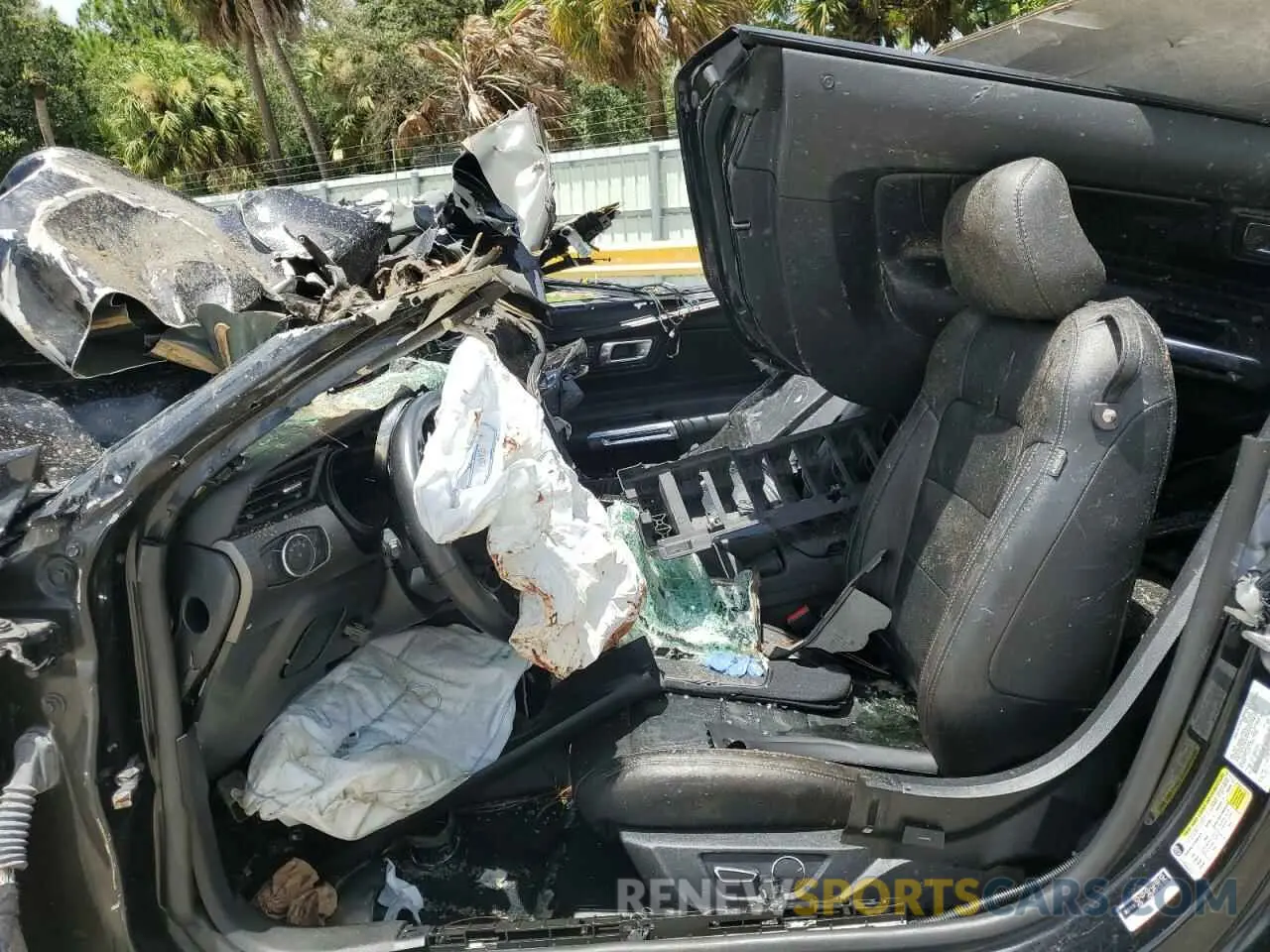 7 Photograph of a damaged car 1FA6P8CF8K5110066 FORD MUSTANG 2019