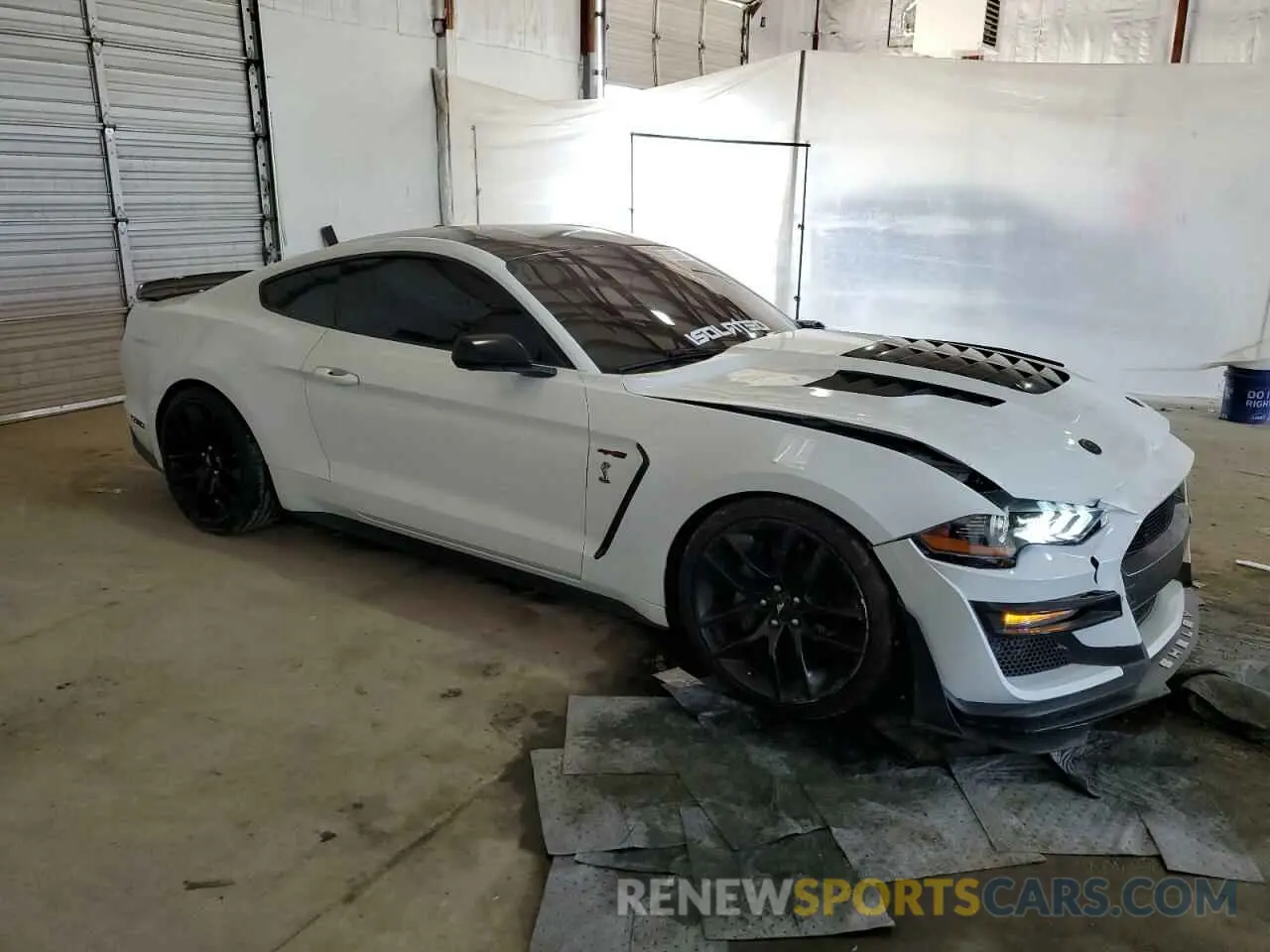 4 Photograph of a damaged car 1FA6P8CF8K5140233 FORD MUSTANG 2019
