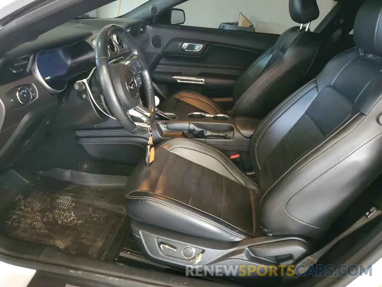 7 Photograph of a damaged car 1FA6P8CF8K5140233 FORD MUSTANG 2019